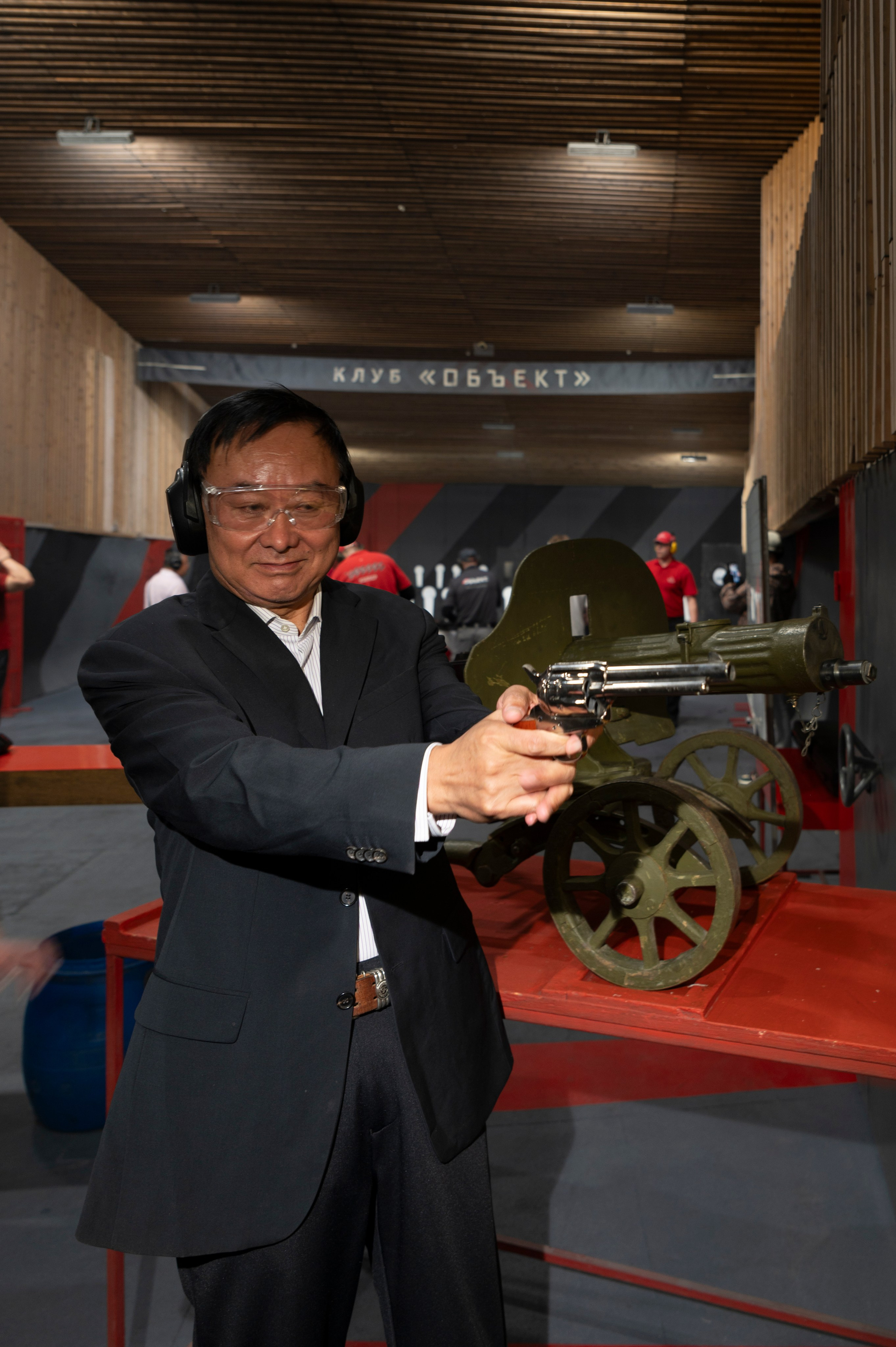 Фоторепортаж из стрелкового клуба «Объект». Фотограф Роман Адлер