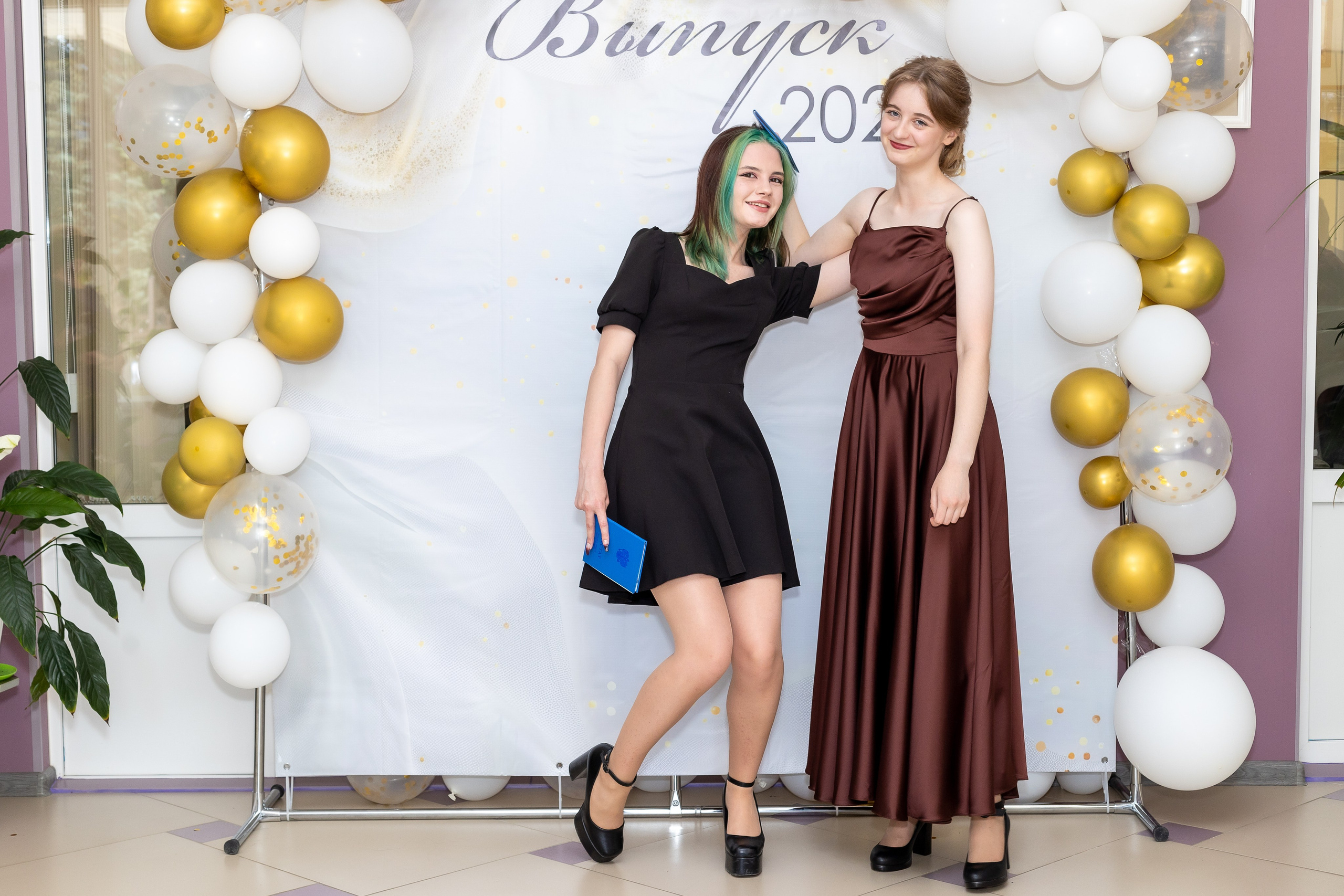 Вручение аттестата 2025. Выпускные альбомы Майкоп, Краснодар Елена Золотарева