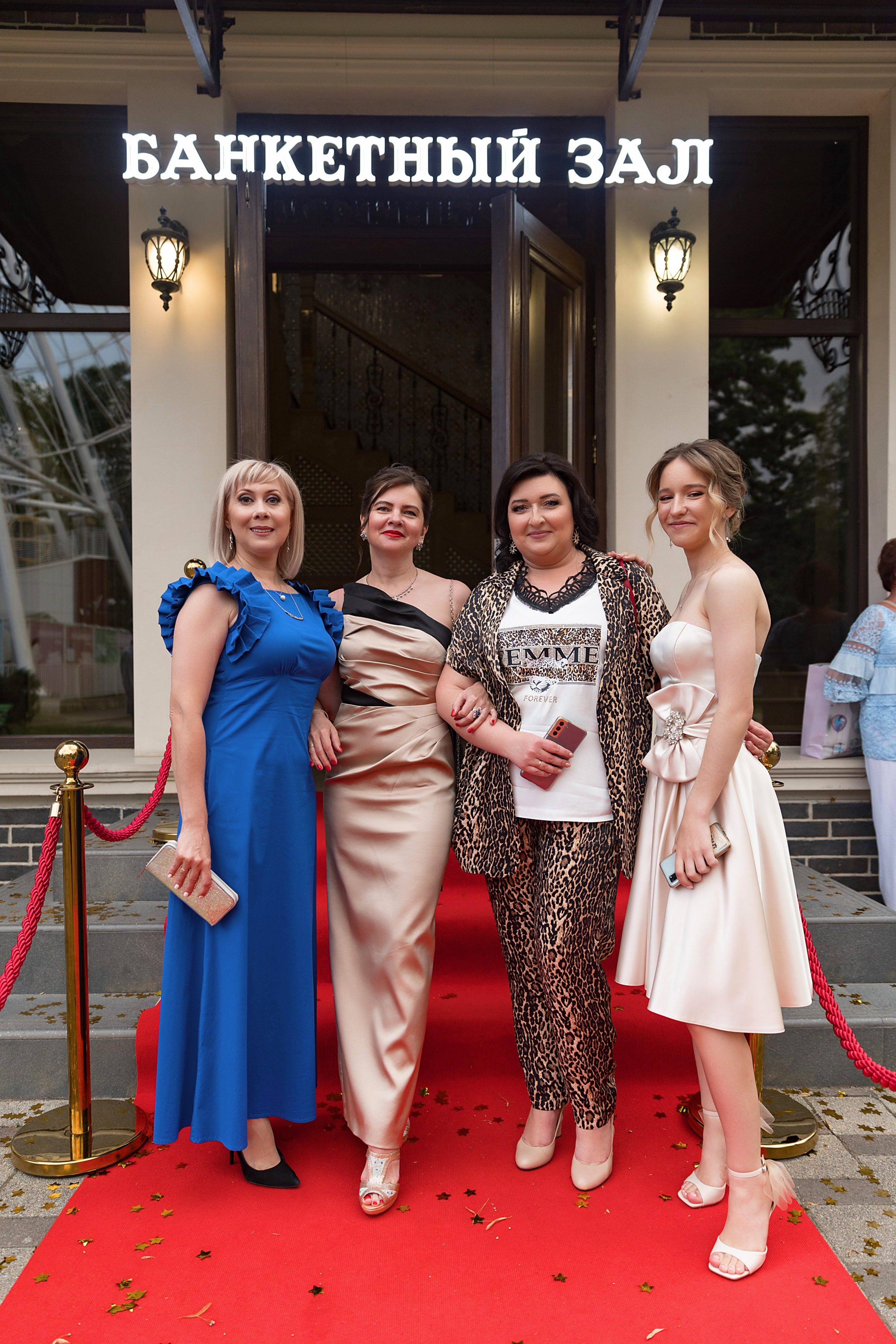 11 класс 48 лицей. Фотограф и Видеограф в Краснодаре Юлия Солодченко