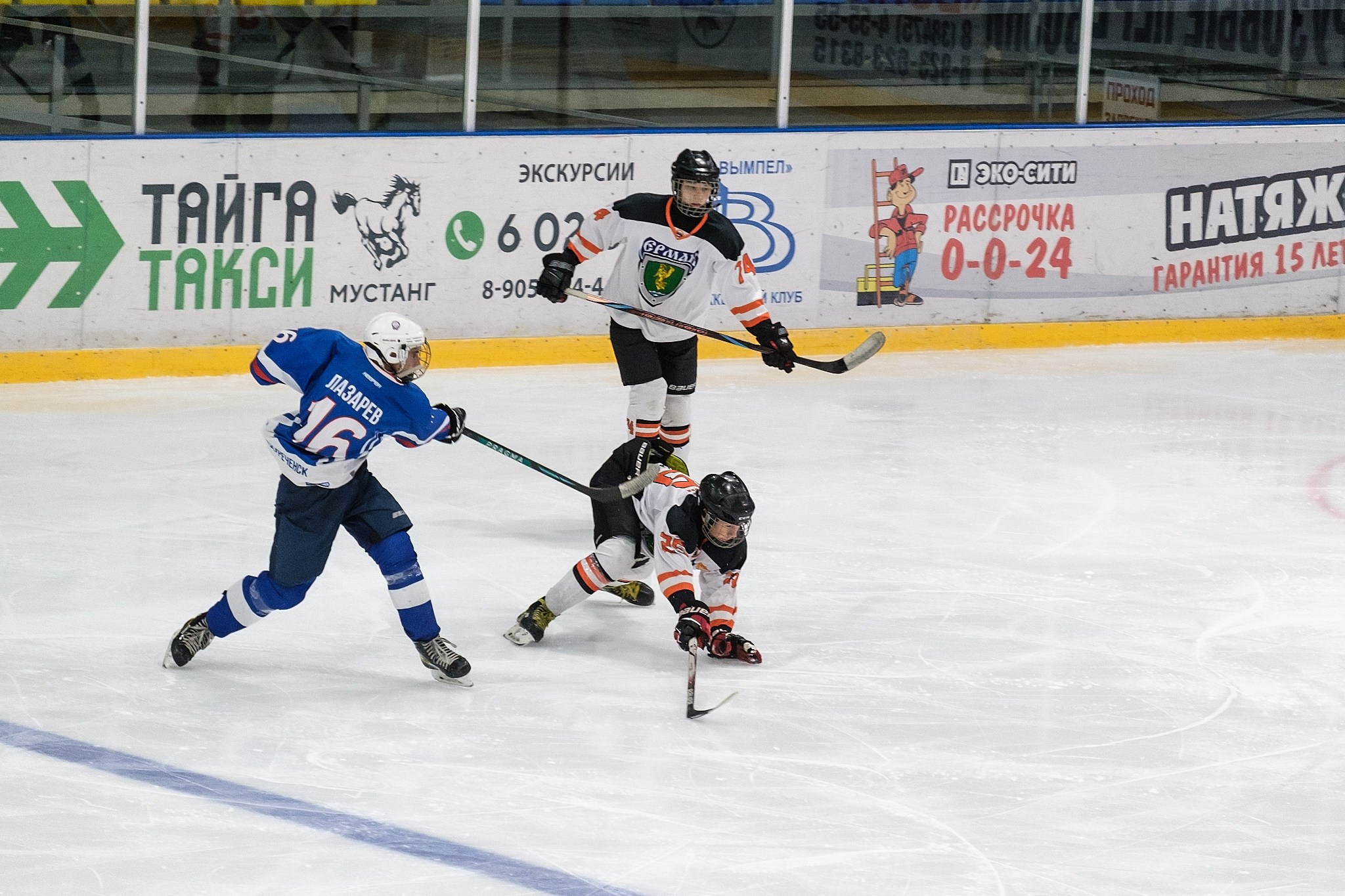 Хоккейный матч Вымпел-2011 (Междуреченск) vs Ермак (Ангарск) — фотограф в Междуреченске Никита Максимов