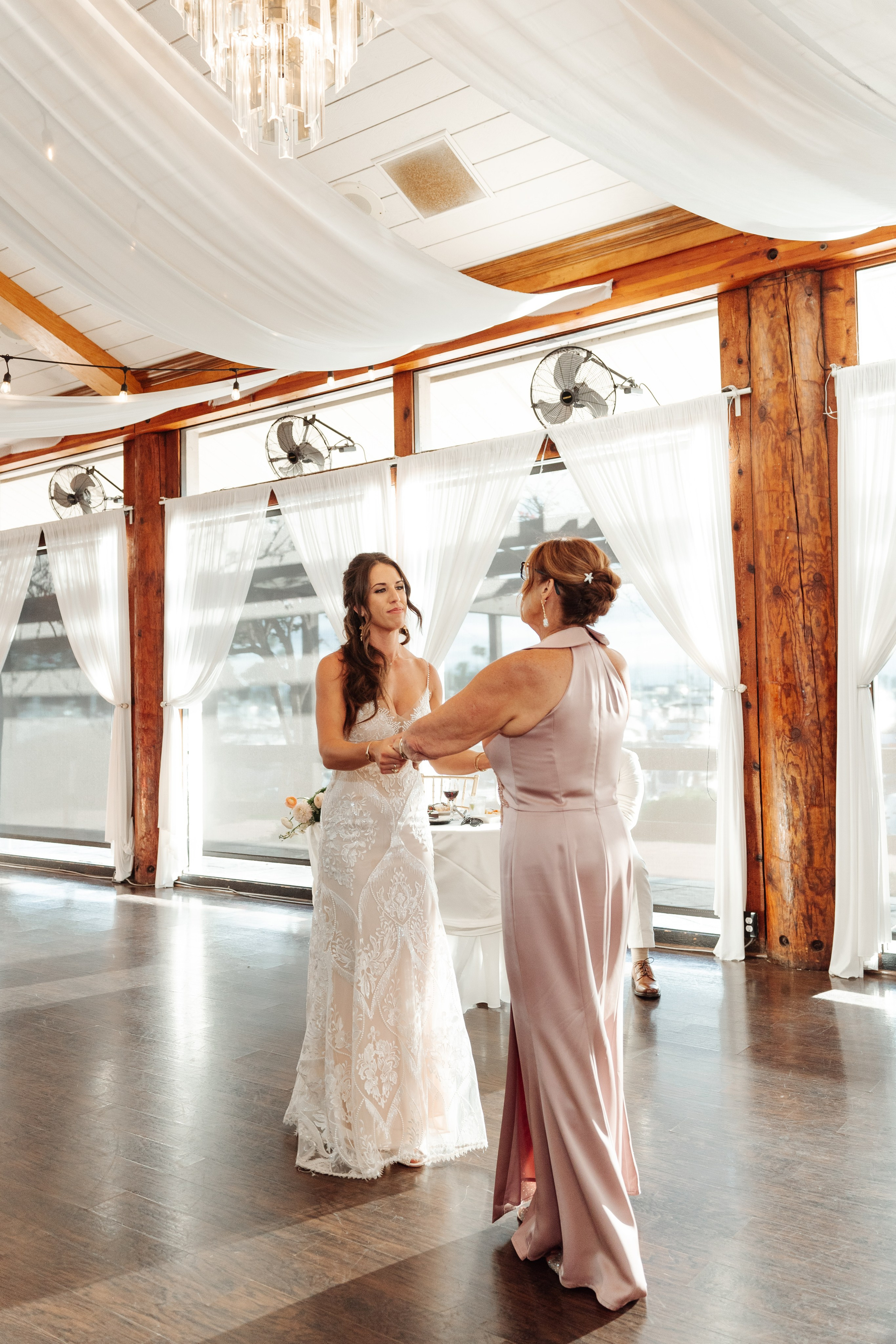 2025-08-16_BryanAmber. Ретушер Зенькевич Света