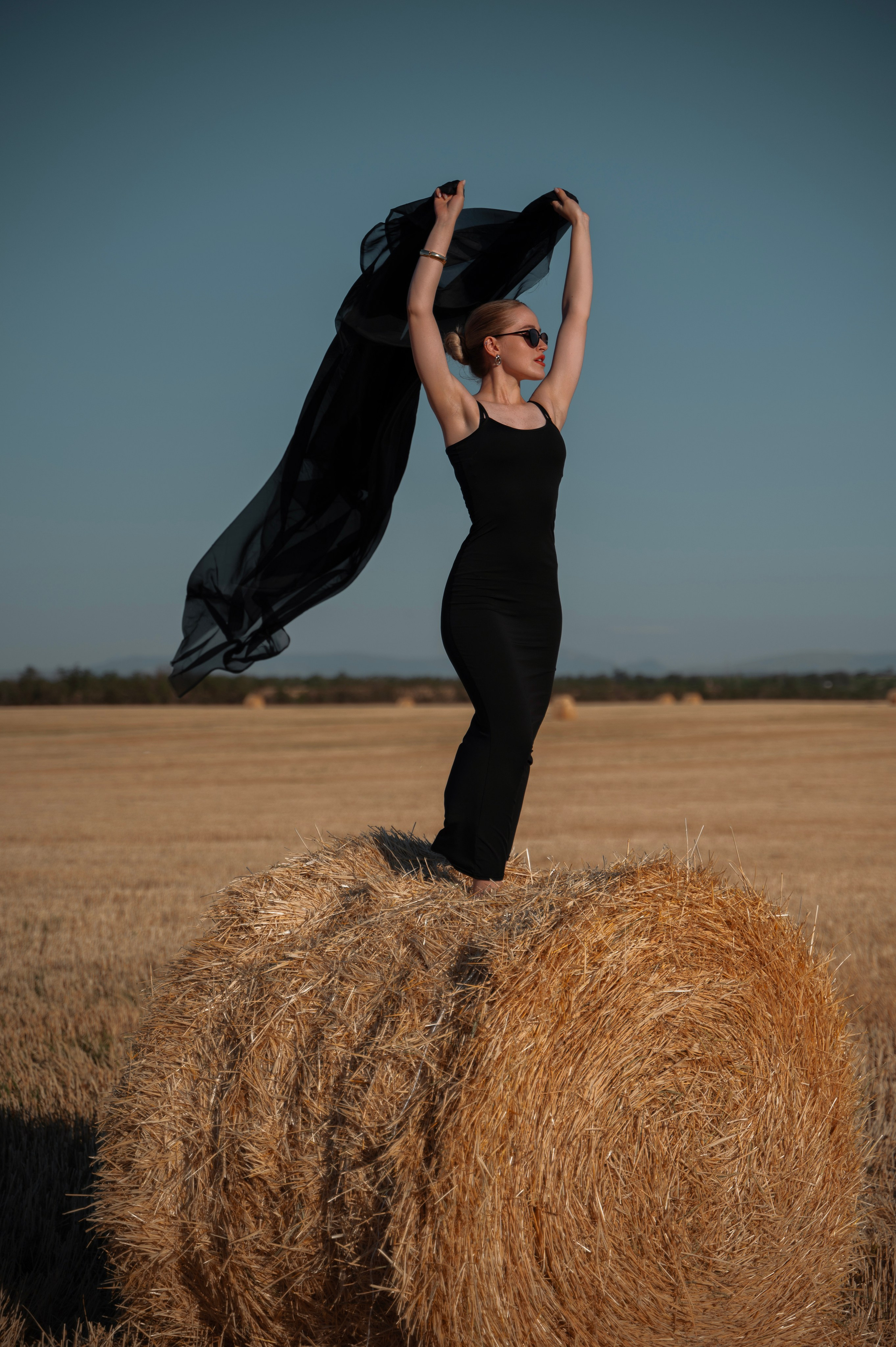 Стога. Настя. Ваш фотограф в Крыму