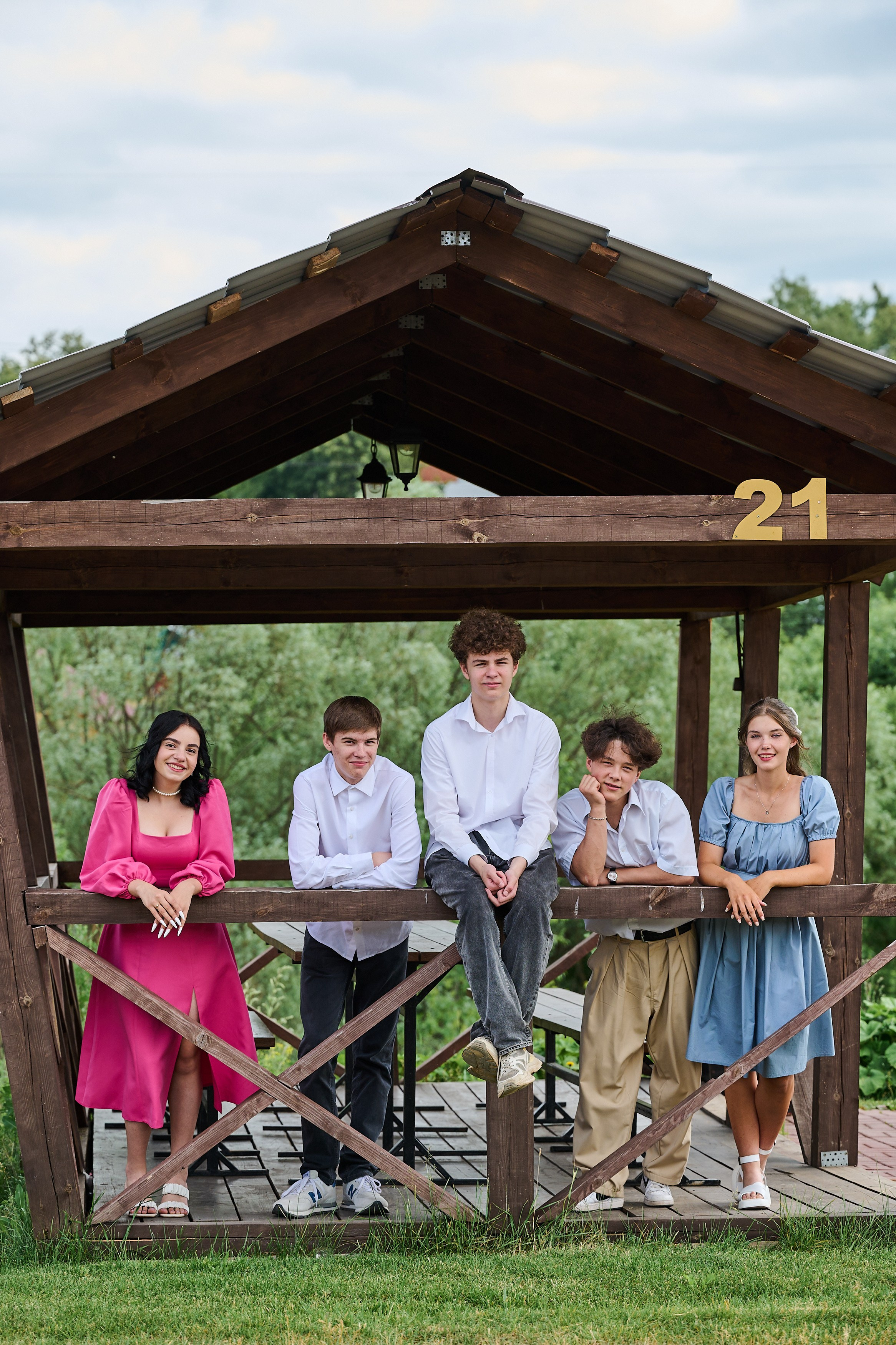 Выпускные и праздники. Выпускные альбомы. Предметная и контент съёмка. Фотостудия Klass