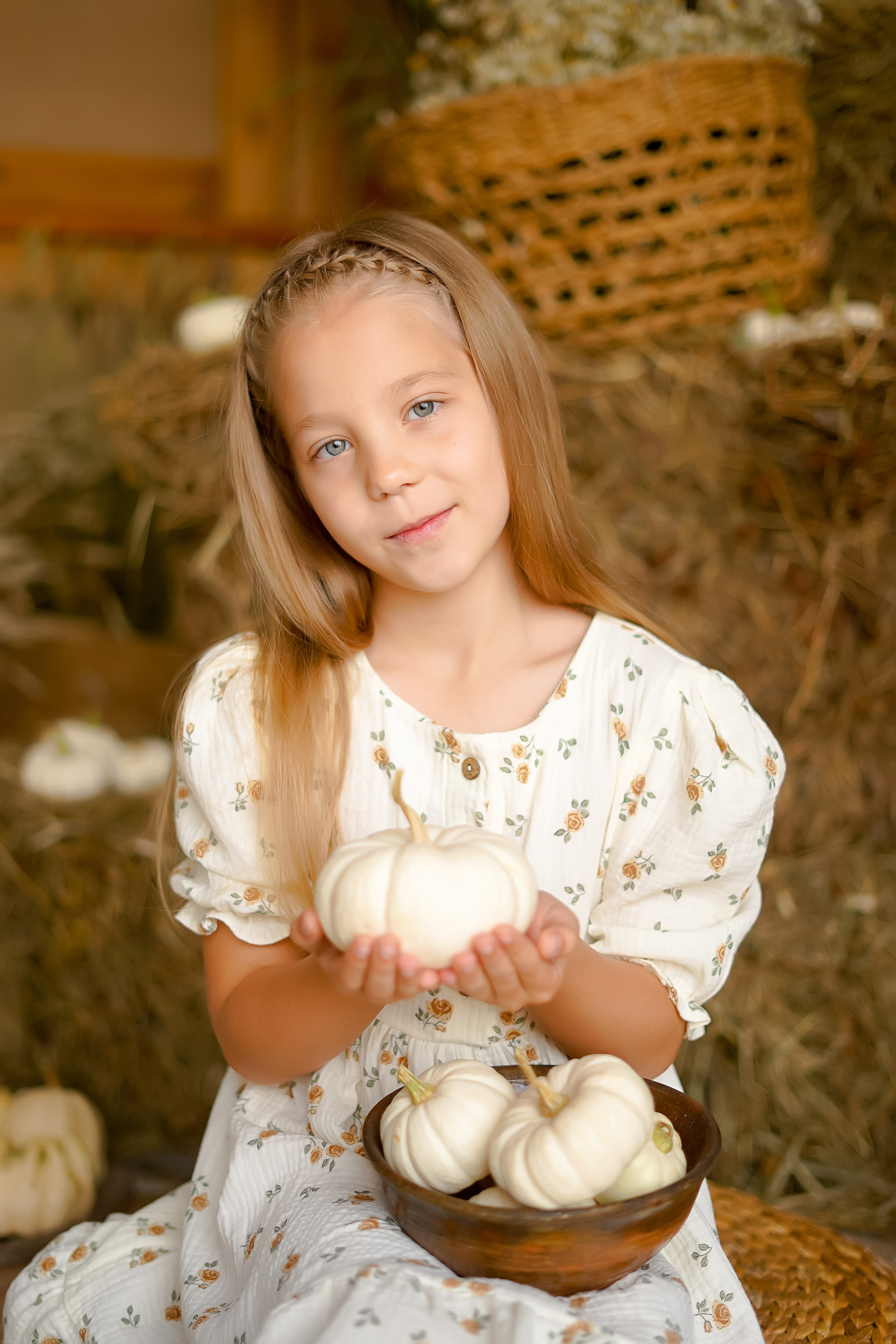 Девочки и ёжик. Фотограф Татьяна Митрофанова