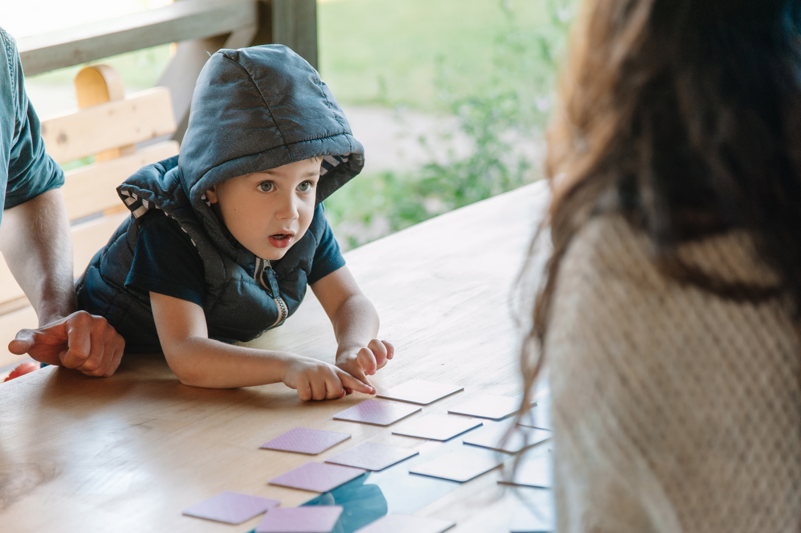 Семейная фотосессия в Истре в загородном доме. Семейный фотограф в Москве Елена Снегирева