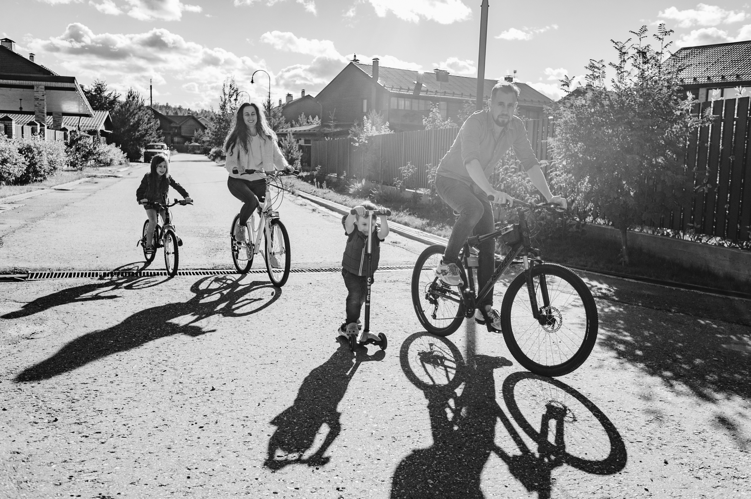 Семейная фотосессия в Истре в загородном доме. Семейный фотограф в Москве Елена Снегирева