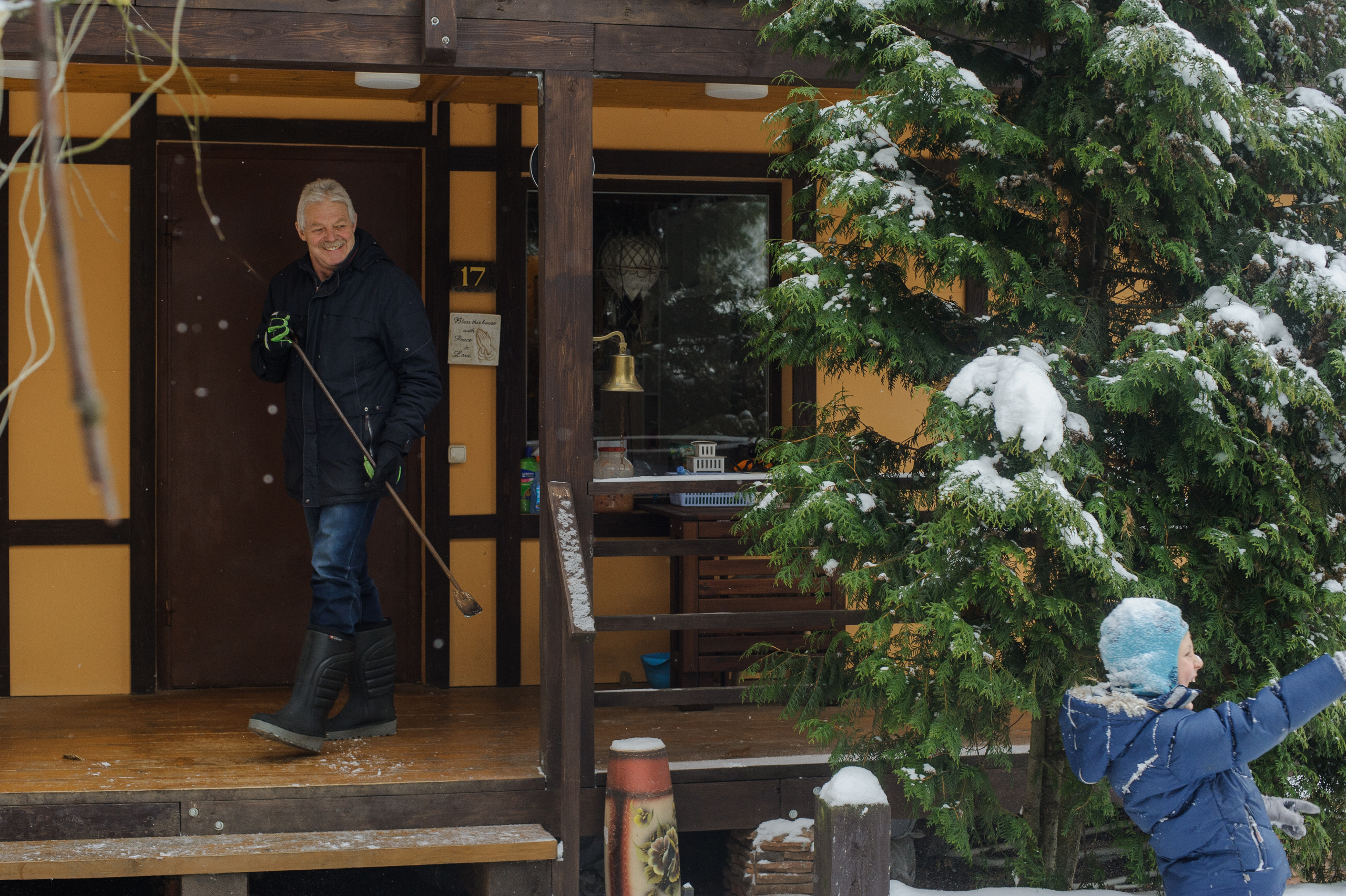 Зимняя семейная фотосессия с хорошим настроением. Семейный фотограф в Москве Елена Снегирева