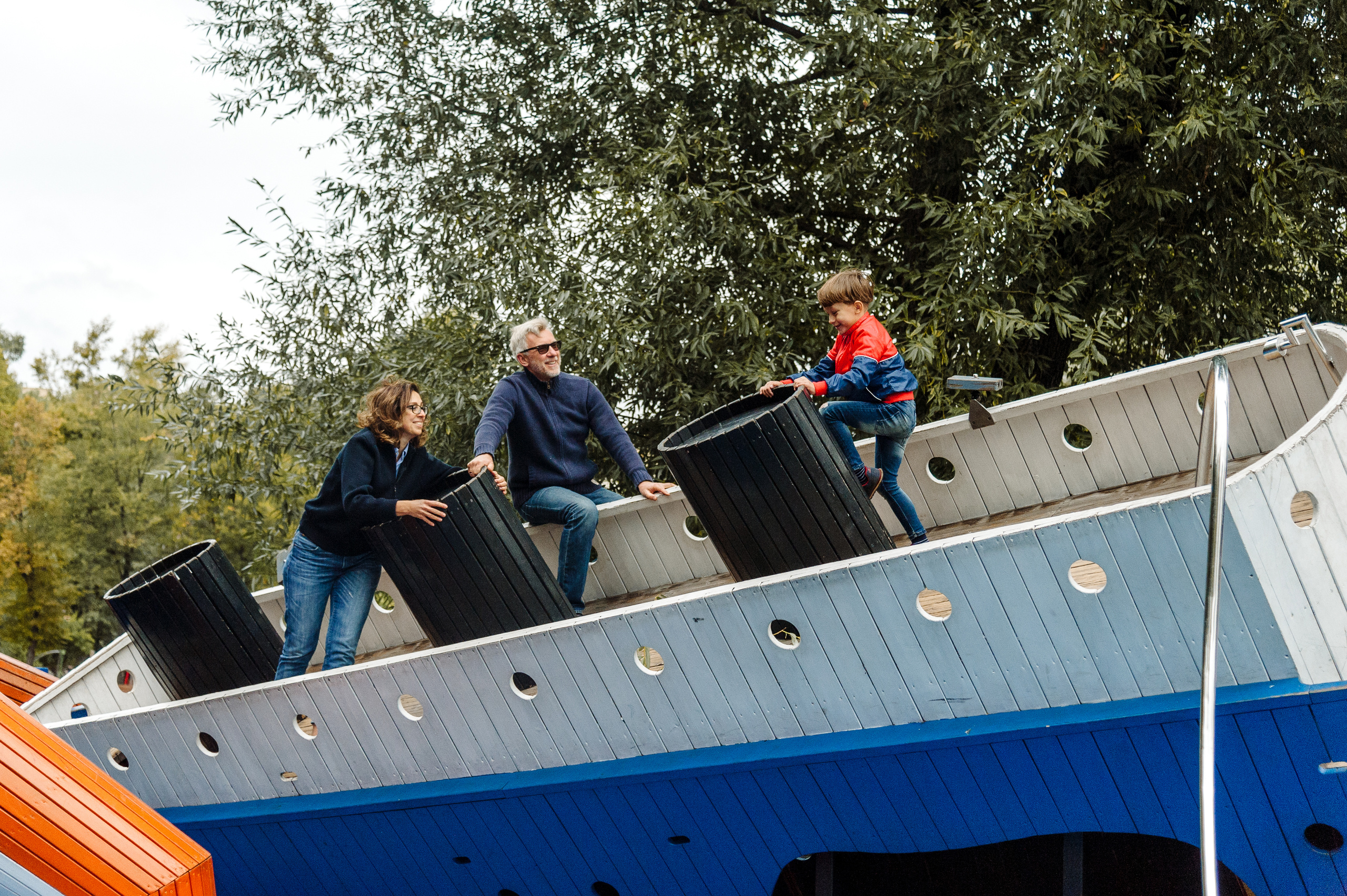 Семейная фотопрогулка. Про любовь и подсолнухи. Семейный фотограф в Москве Елена Снегирева