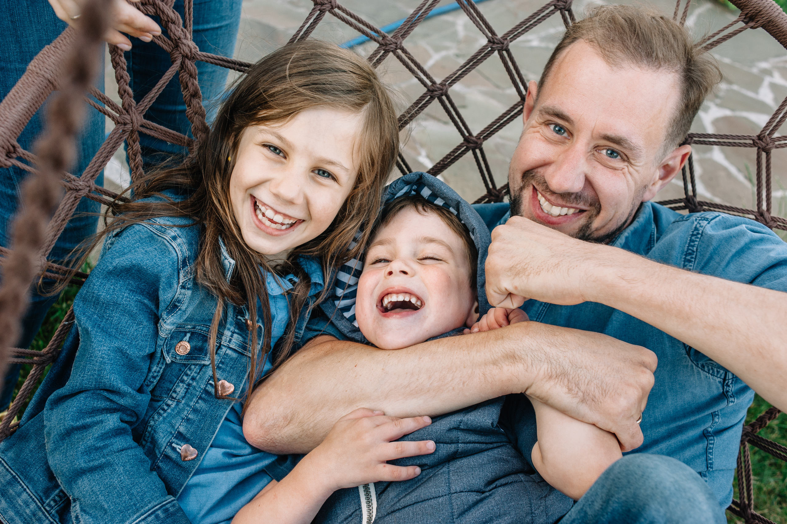 Семейная фотосессия в Истре в загородном доме. Семейный фотограф в Москве Елена Снегирева