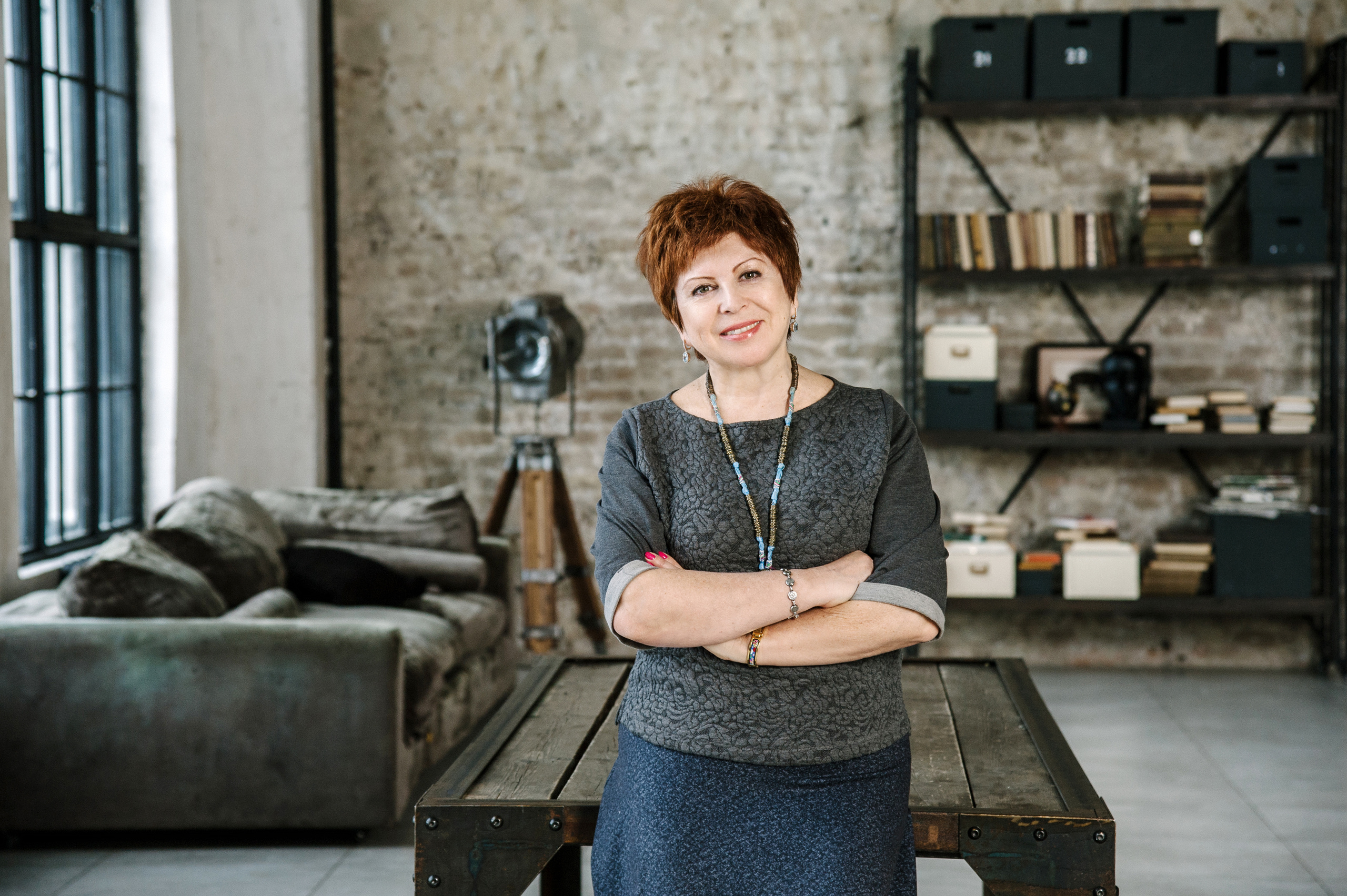 Портретная фотосессия женщины в студии