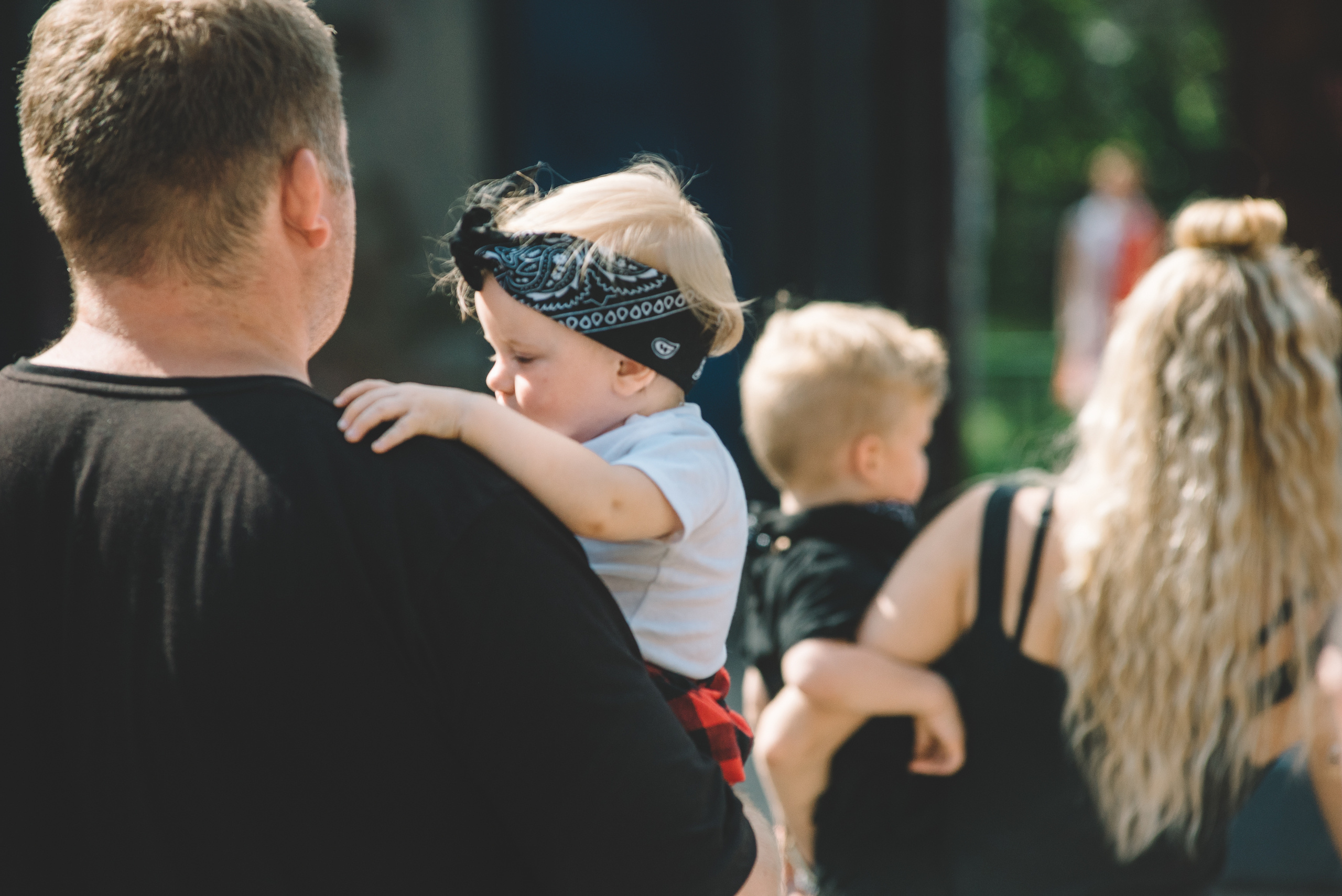 Семейная фотосессия на дизайн-заводе Флакон. Семейный фотограф в Москве Елена Снегирева