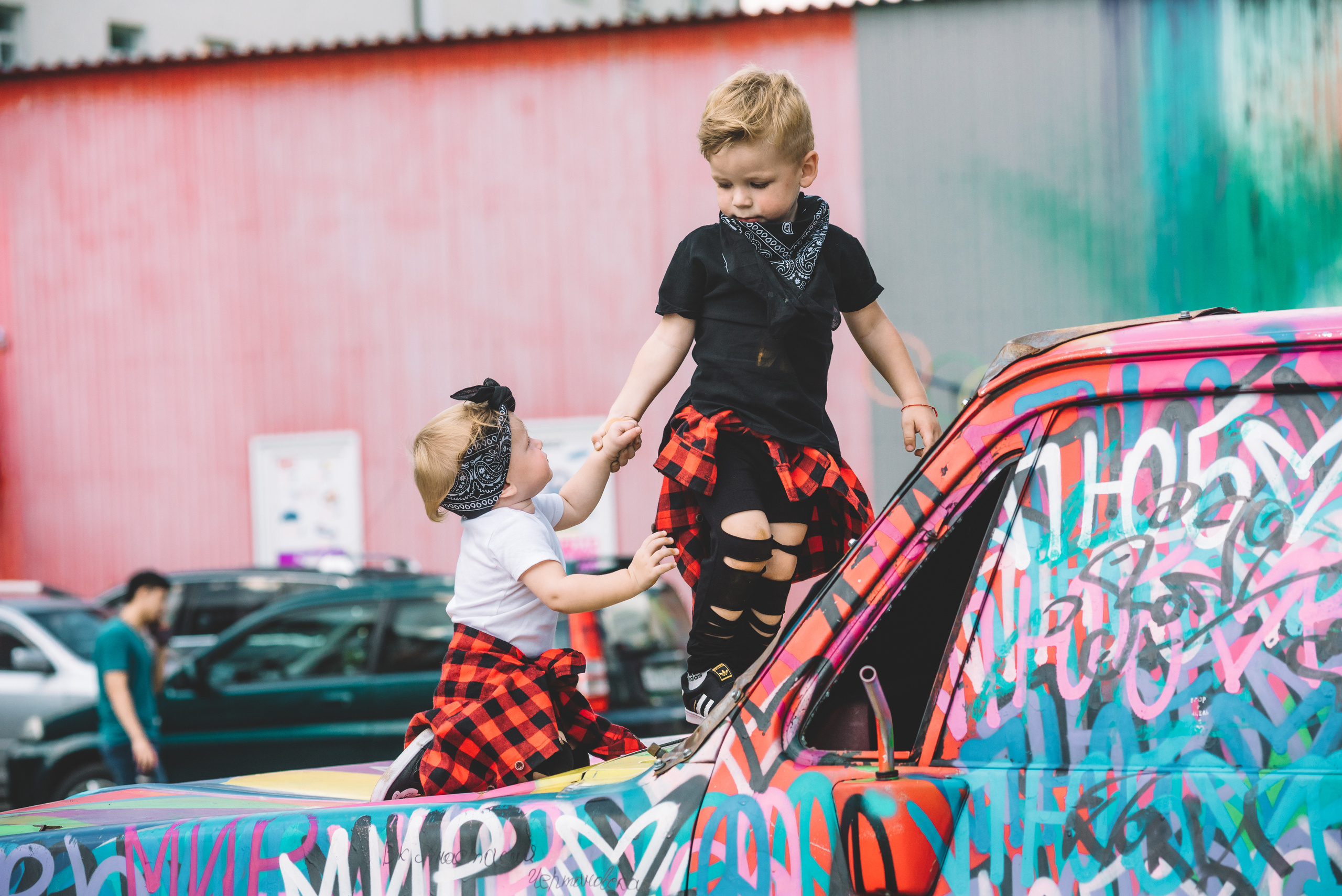 Семейная фотосессия на дизайн-заводе Флакон. Семейный фотограф в Москве Елена Снегирева