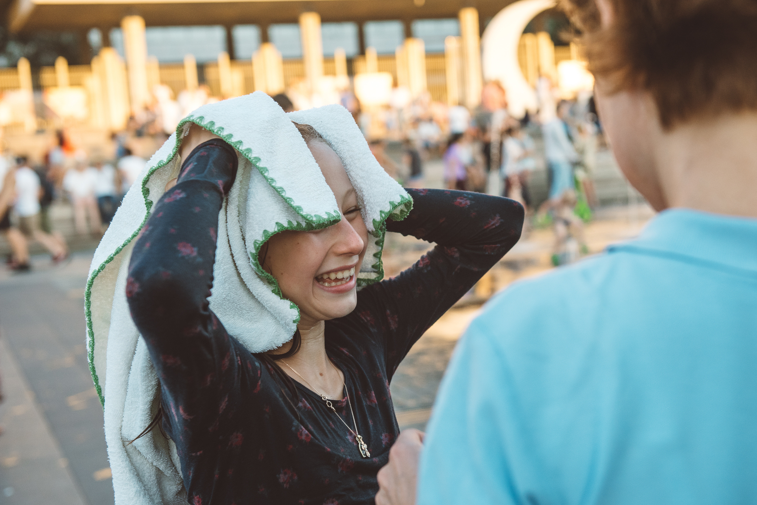 Семейная фотосессия про прогулку в парке Музеон. Семейный фотограф в Москве Елена Снегирева