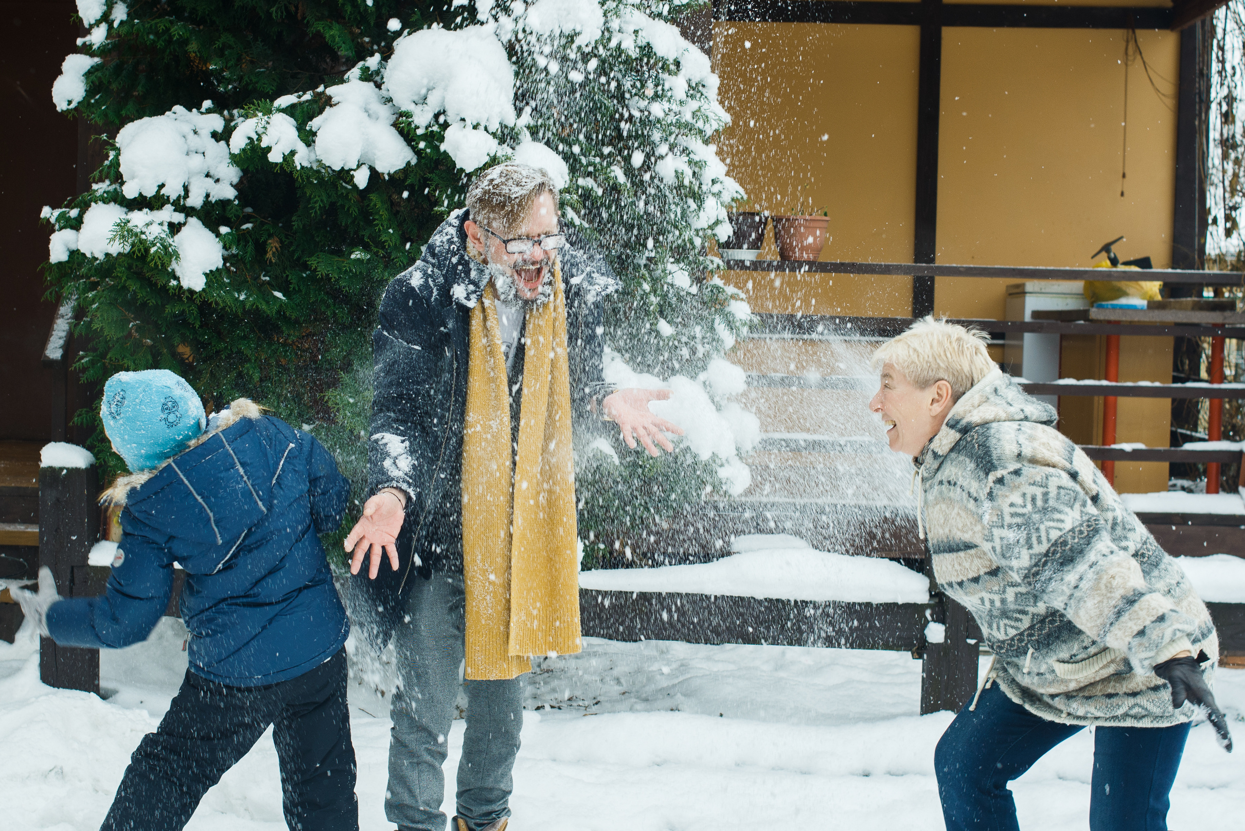Зимняя семейная фотосессия с хорошим настроением. Семейный фотограф в Москве Елена Снегирева