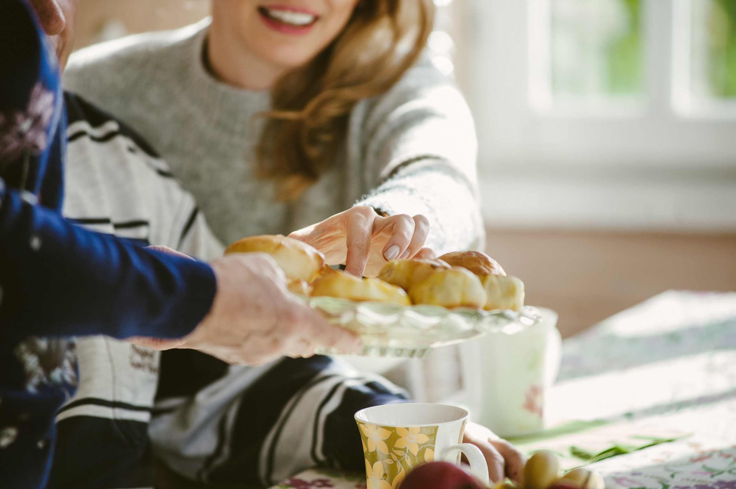 Семейная фотосессия за городом на даче. Семейный фотограф в Москве Елена Снегирева