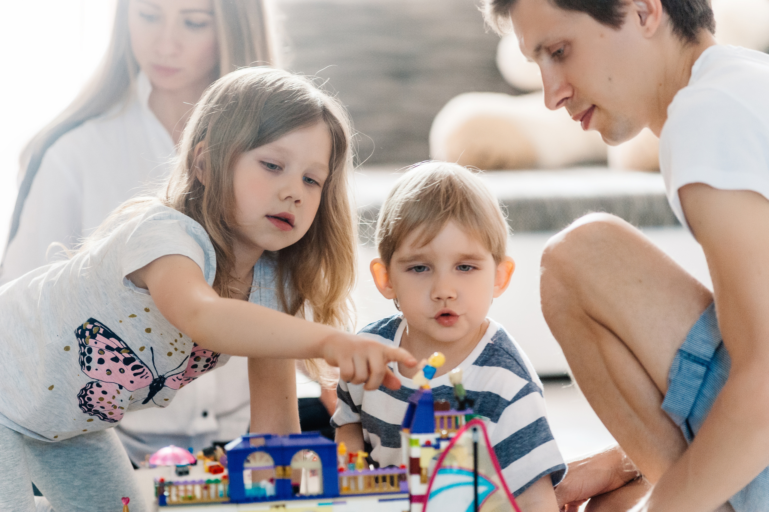 Семейная фотосессия в коттеджном поселке. Семейный фотограф в Москве Елена Снегирева