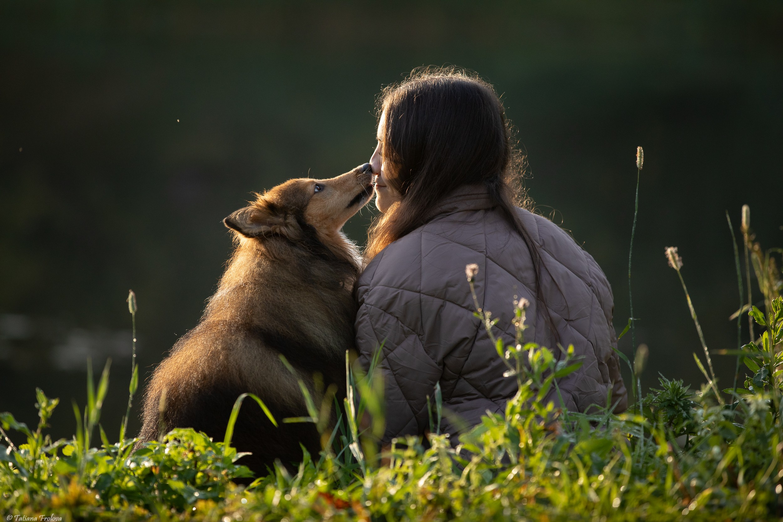 Утренняя фотопрогулка с двумя собаками по Москве. Фотограф-анималист в Москве и Московской области Татьяна Фролова