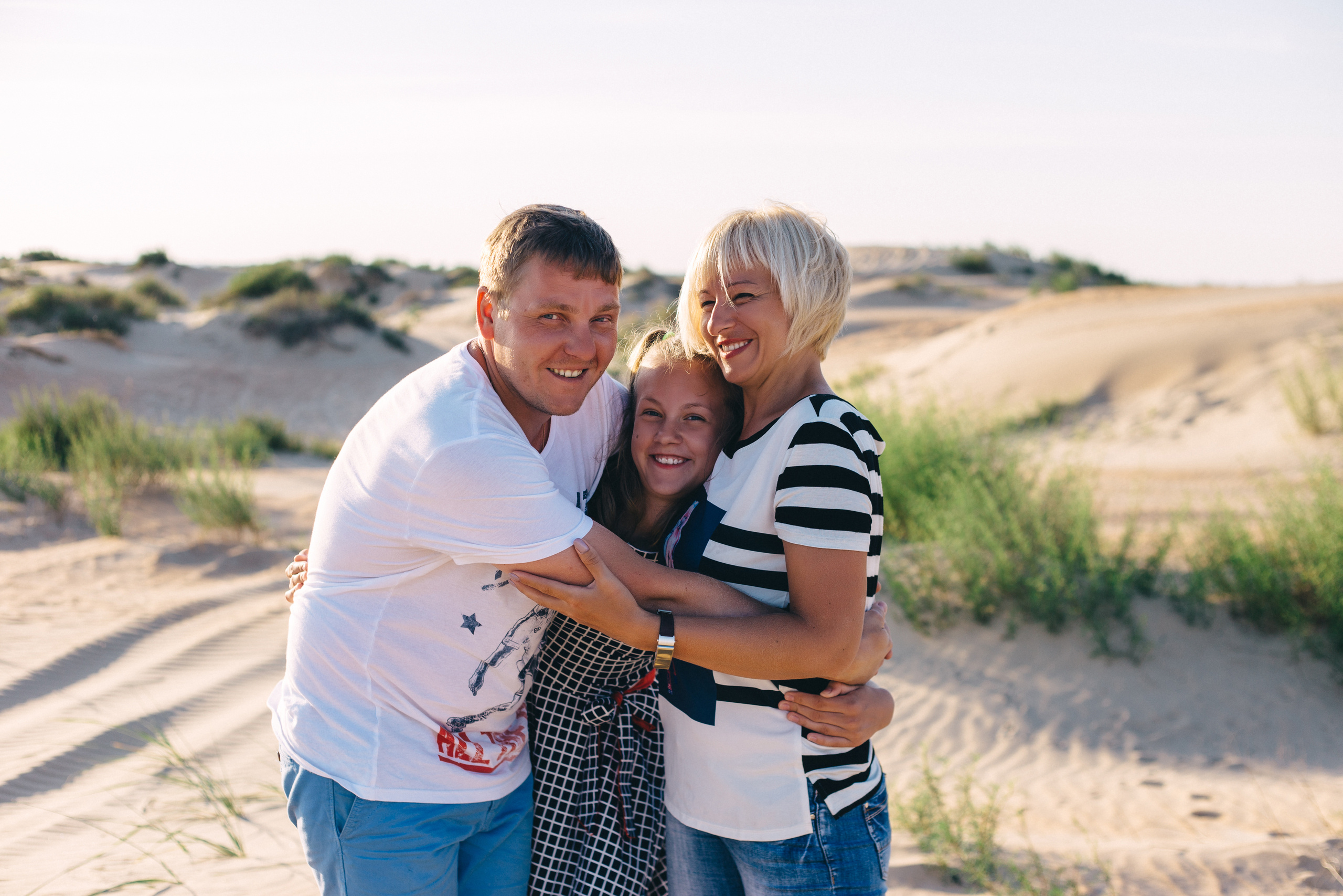 Вечерняя прогулка вдоль берега моря. Семейный фотограф, свадебный фотограф, детский фотограф в Краснодаре А