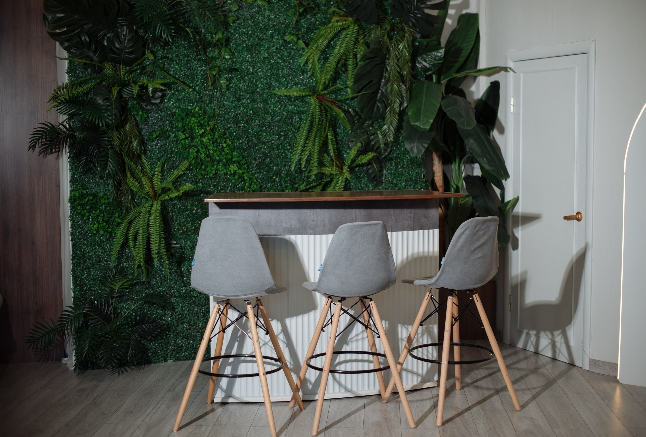 Студия Кристалл. Фотограф Выпускные альбомы Таганрог Сергей Коробченко