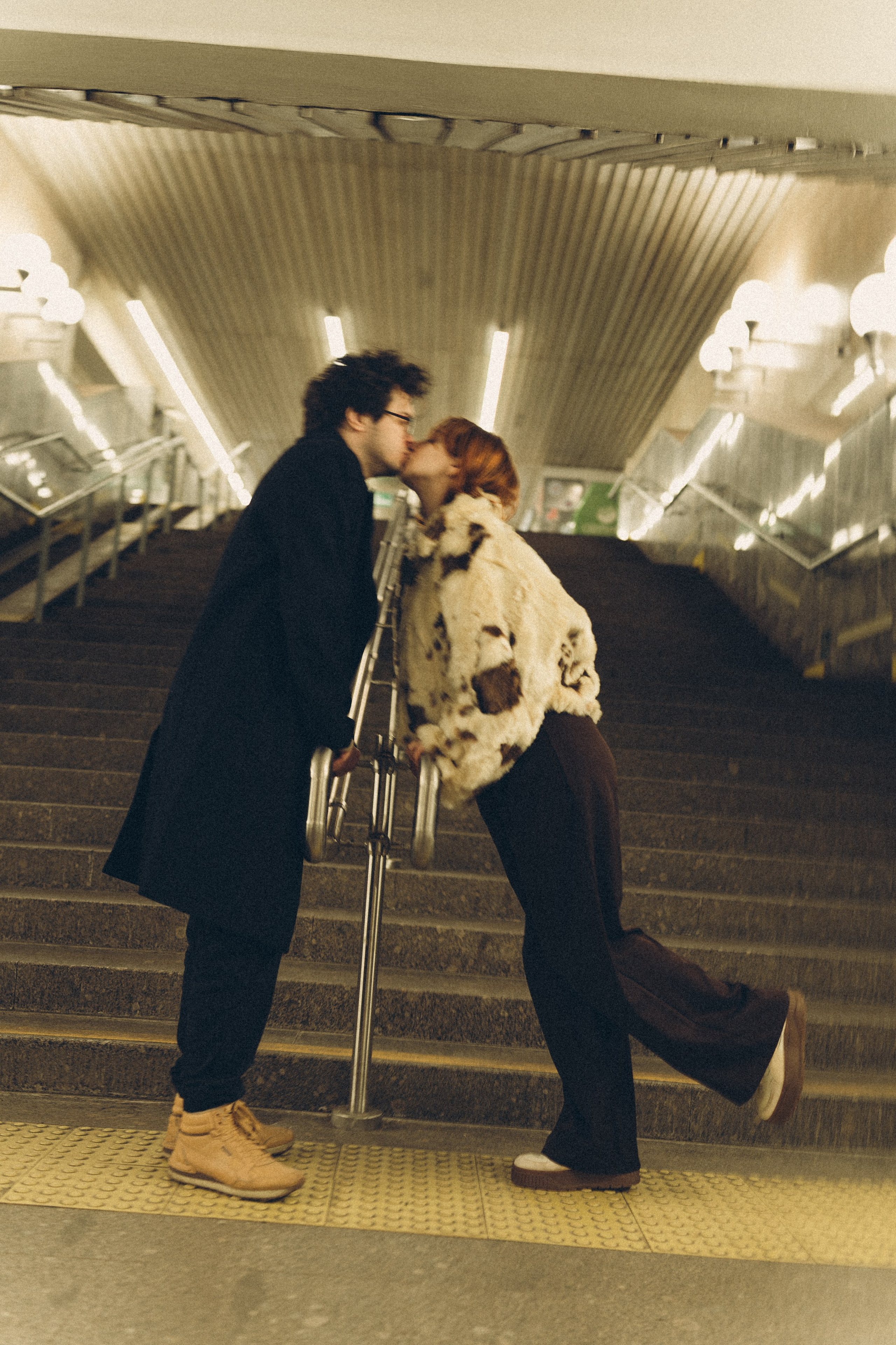 НОВОГОДНЯЯ ФОТОСЕСИИЯ ПАРЫ В МЕТРО ЛЮБОВЬ. Профессиональный фотограф, Санкт-Петербург — Виктория Богомолова