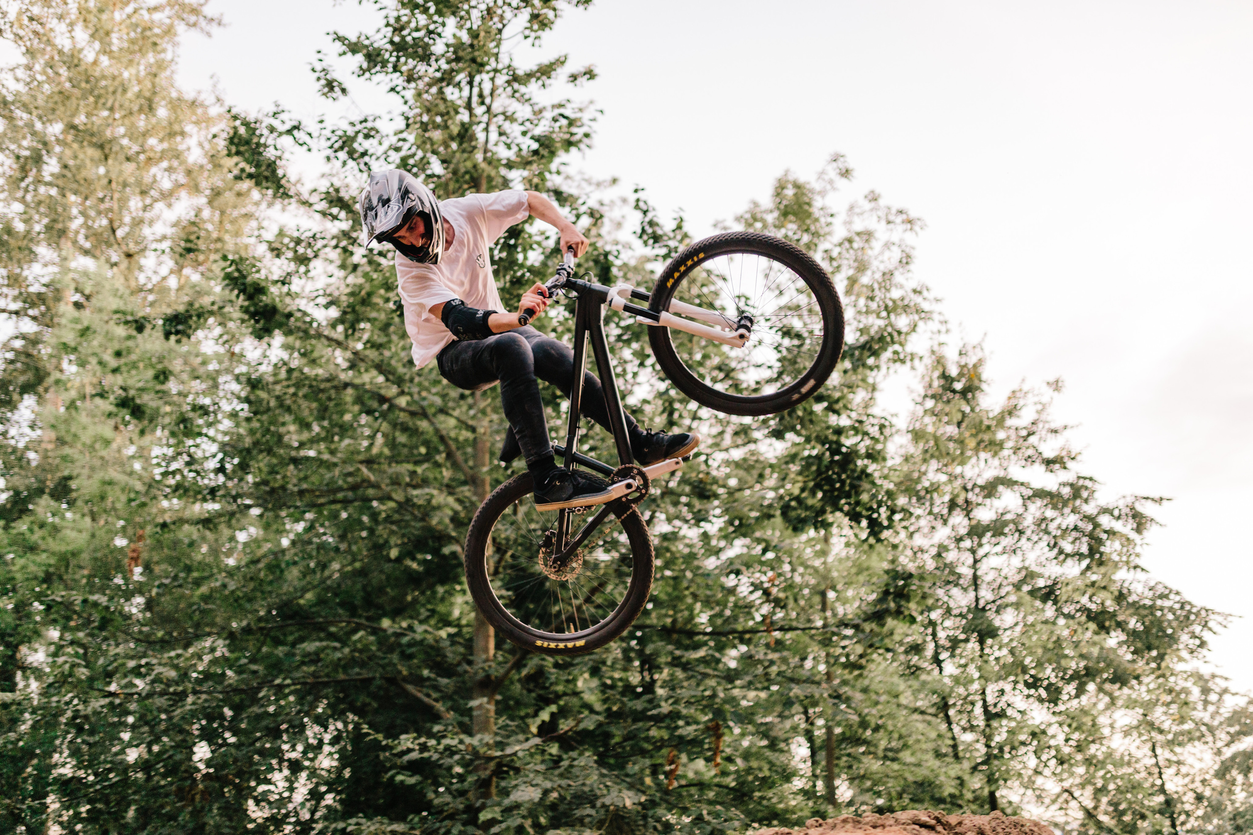 Dirt & Mtb. Nadezhdin Studio