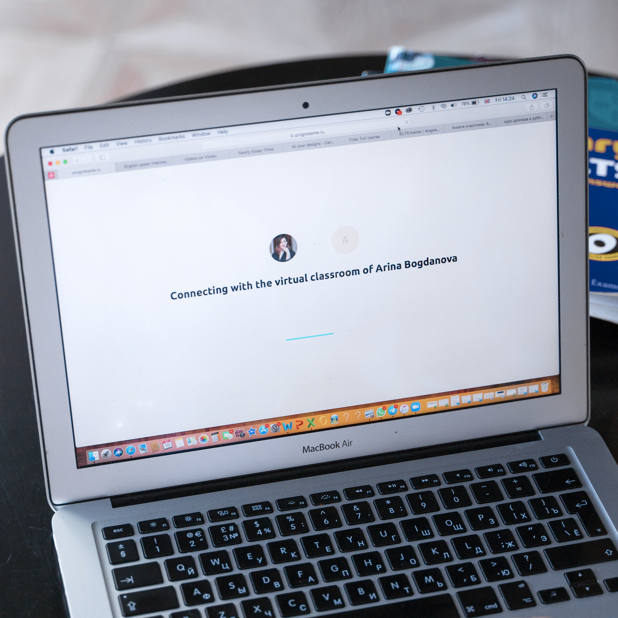 English teacher. Forograf|Skåne|Ängelholm