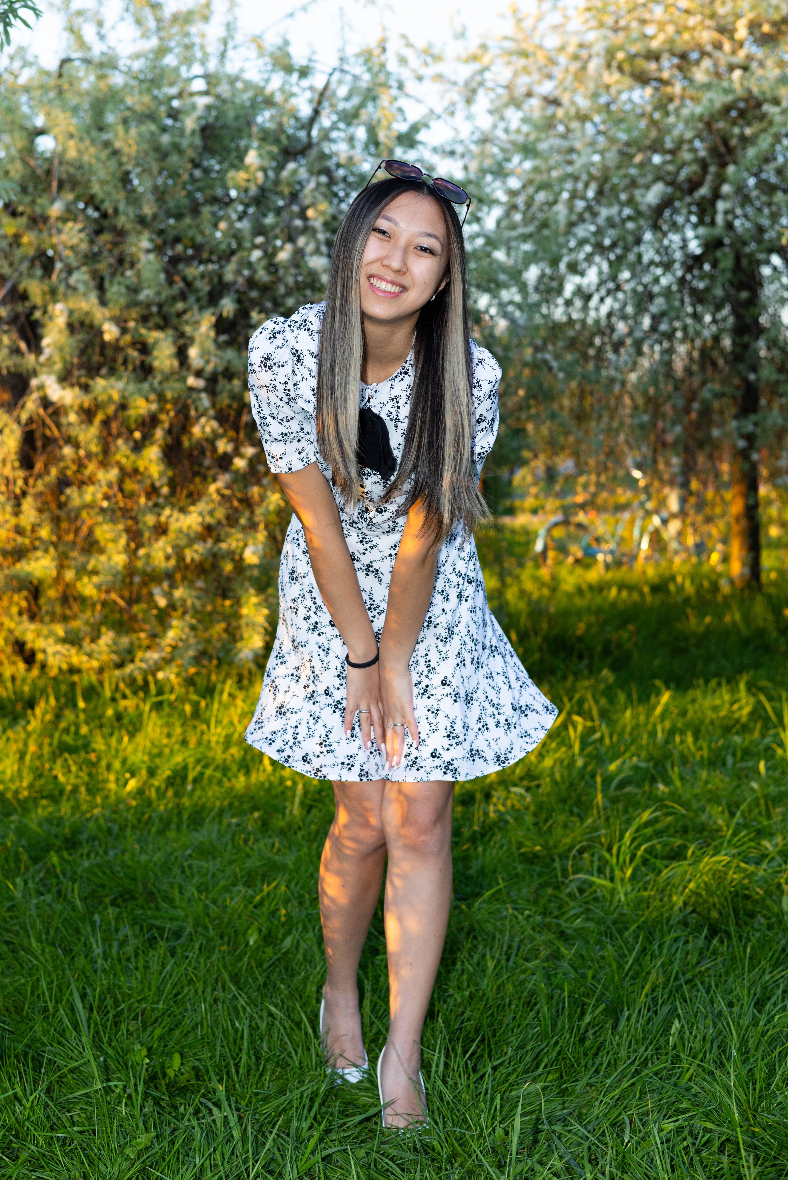 Виктория. Яблоневый сад. Портретный фотограф Панферова Регина г. Санкт-Петербург, г. Казань