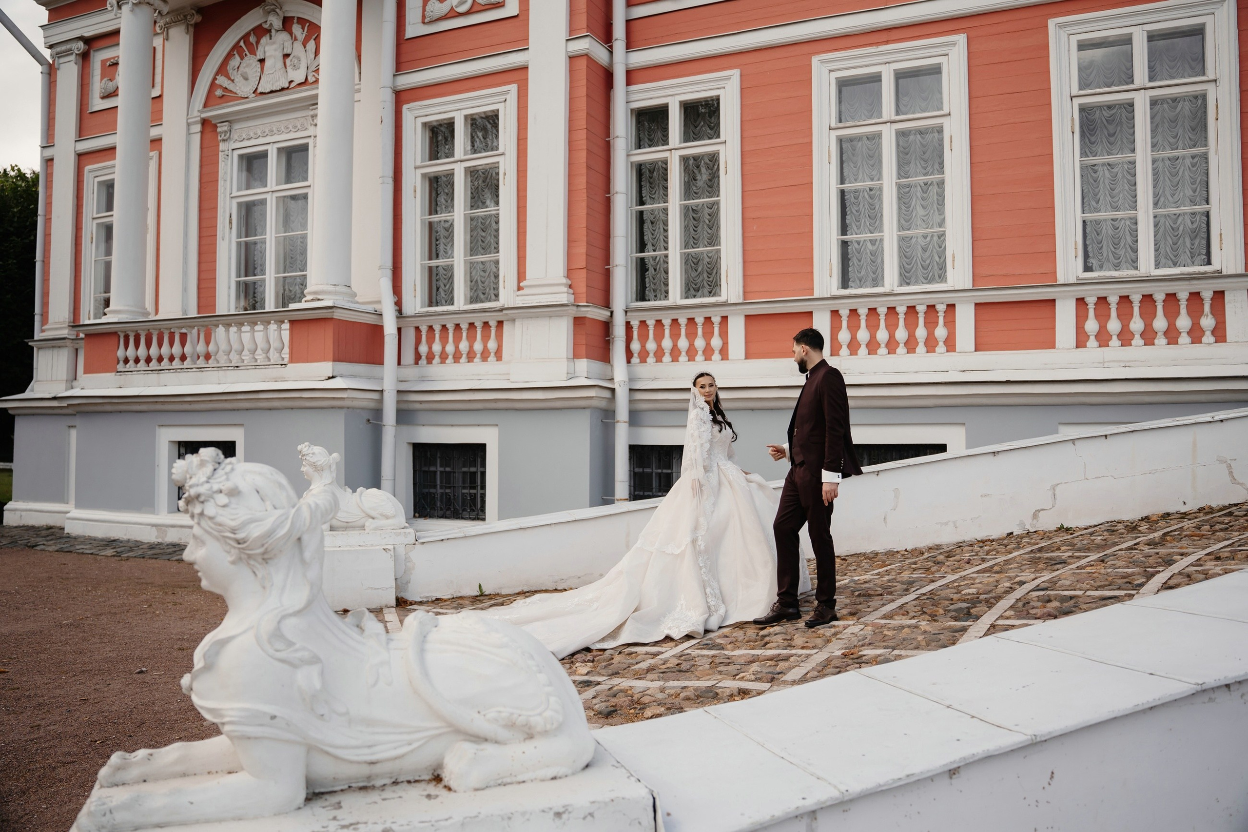 Свадебная фотосессия в ресторане Турандот. Свадебный и семейный фотограф в Москве Светлана Зоткина
