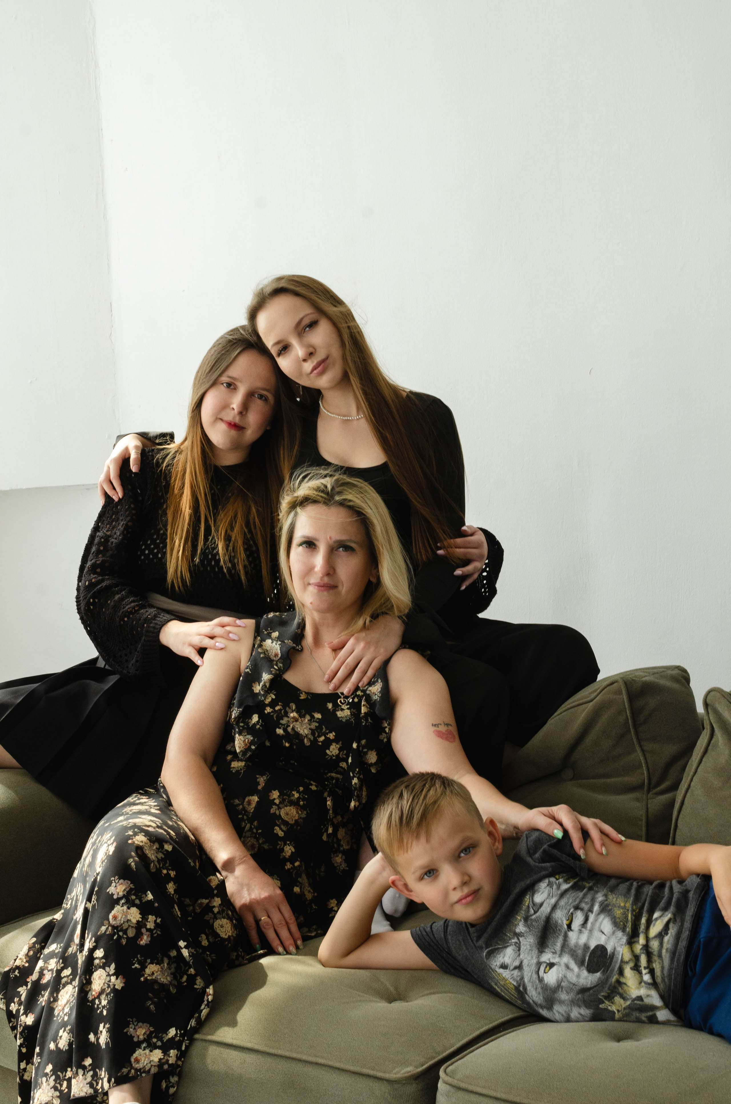 Лера & Саша & Артем & Юлия. Женский и предметный фотограф в Уфе Анастасия Настоечка