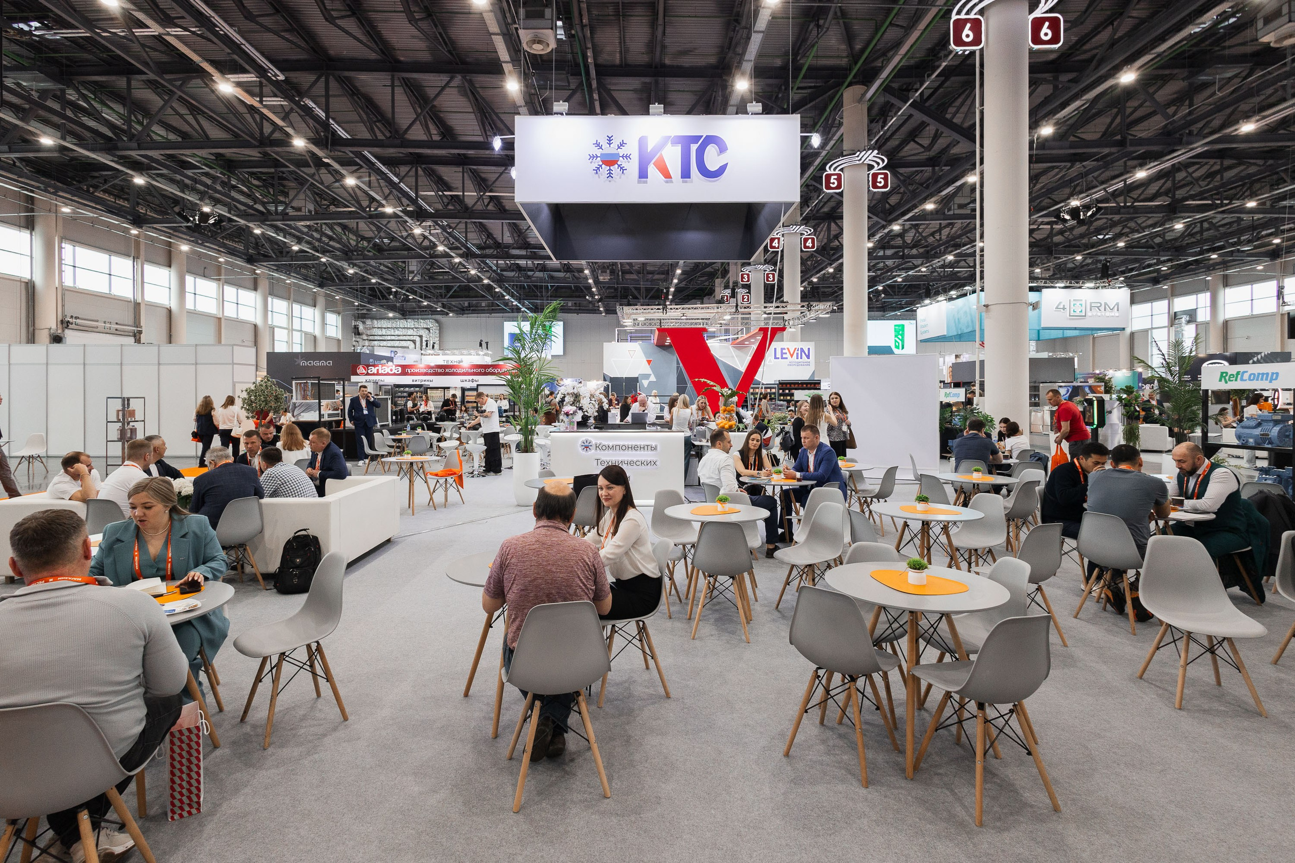 МиР — Казань Экспо. Портретный и репортажный фотограф в Казани Максим Сипачев