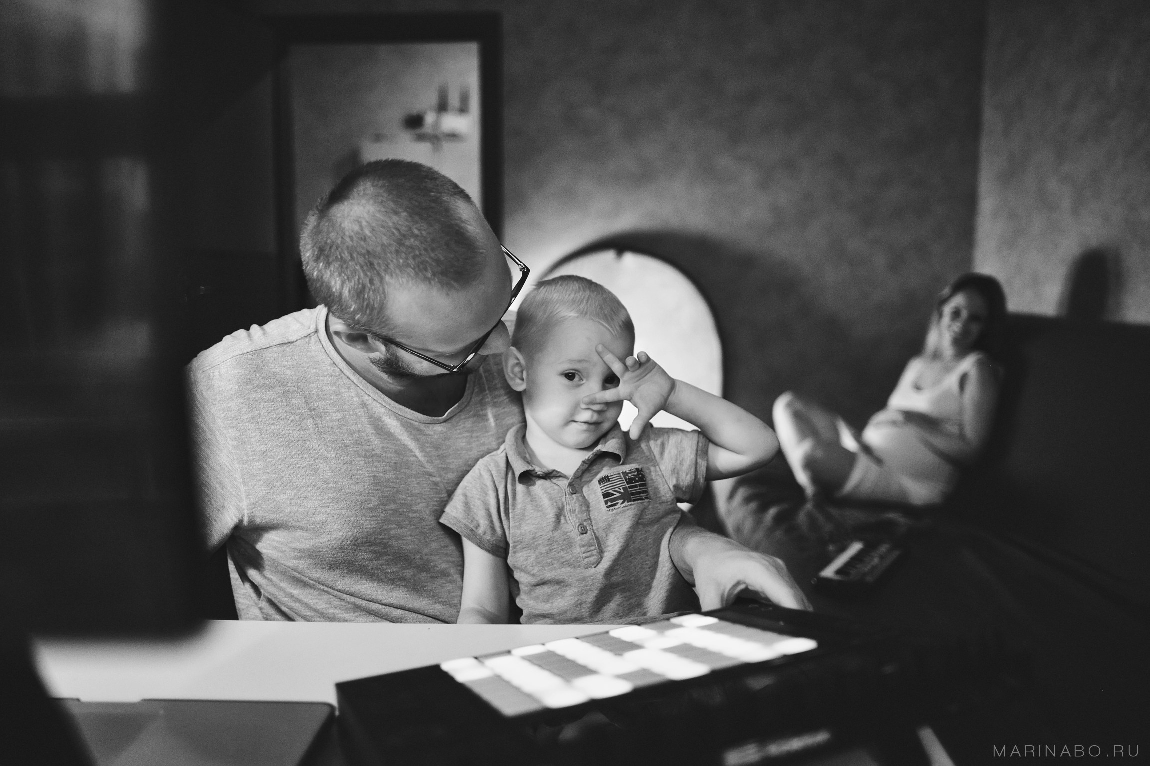 В гостях, новогодняя, домашняя фотосъемка в Санкт-Петербурге. Семейный Lifestyle фотограф в Санкт-Петербурге Марина Бокшицкая