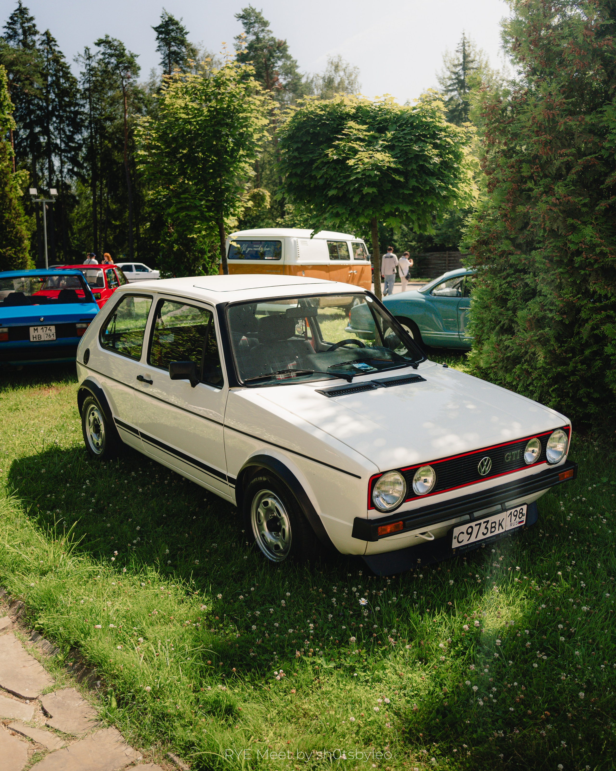 Масштабный летний фестиваль RYE Meet — встреча клуба любителей автомобилей старше 25-лет. Автомобильный фотограф Антон Цырулев