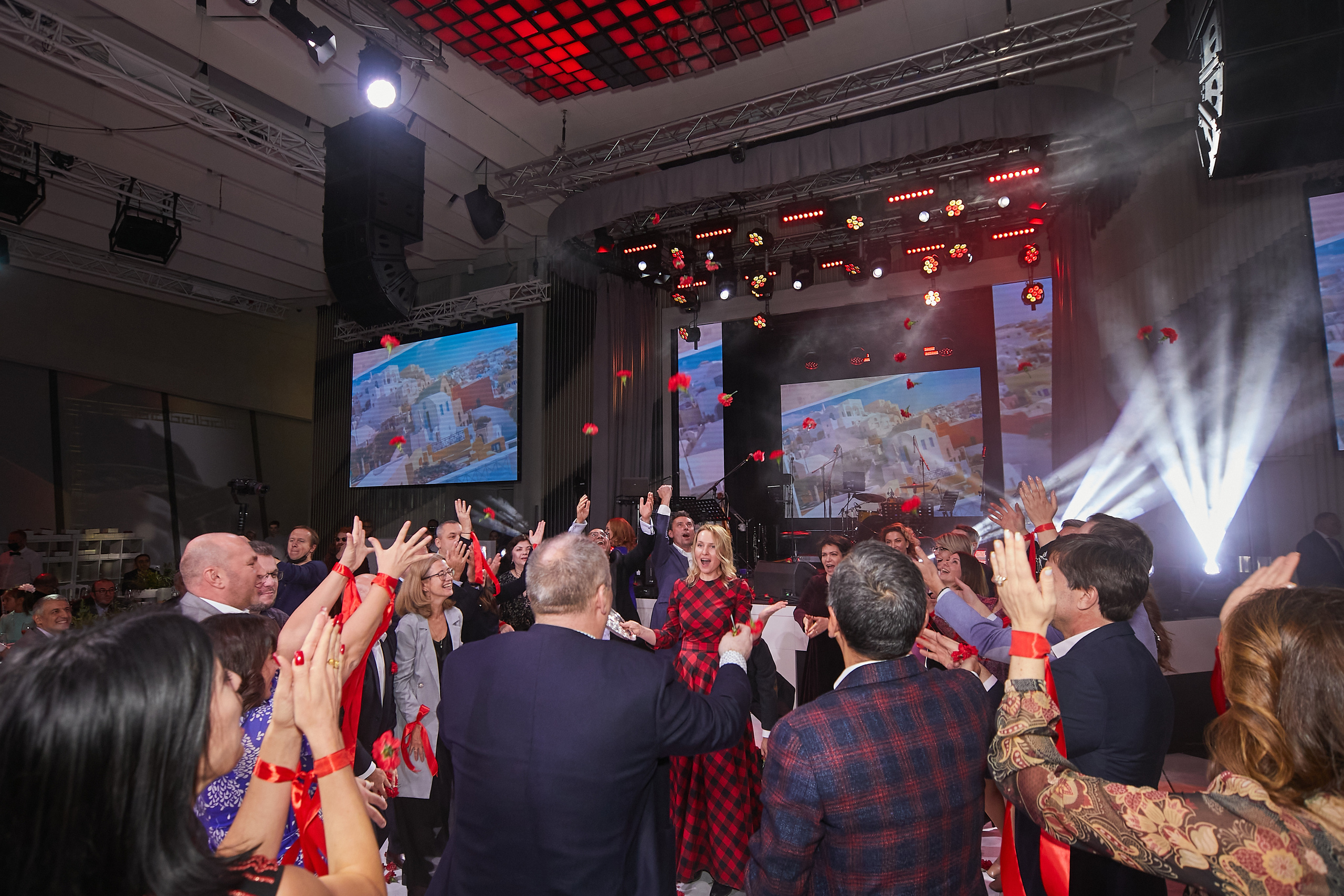 День Рождения в Греческом стиле. Александр Осин — корпоративный и семейный фотограф в Москве