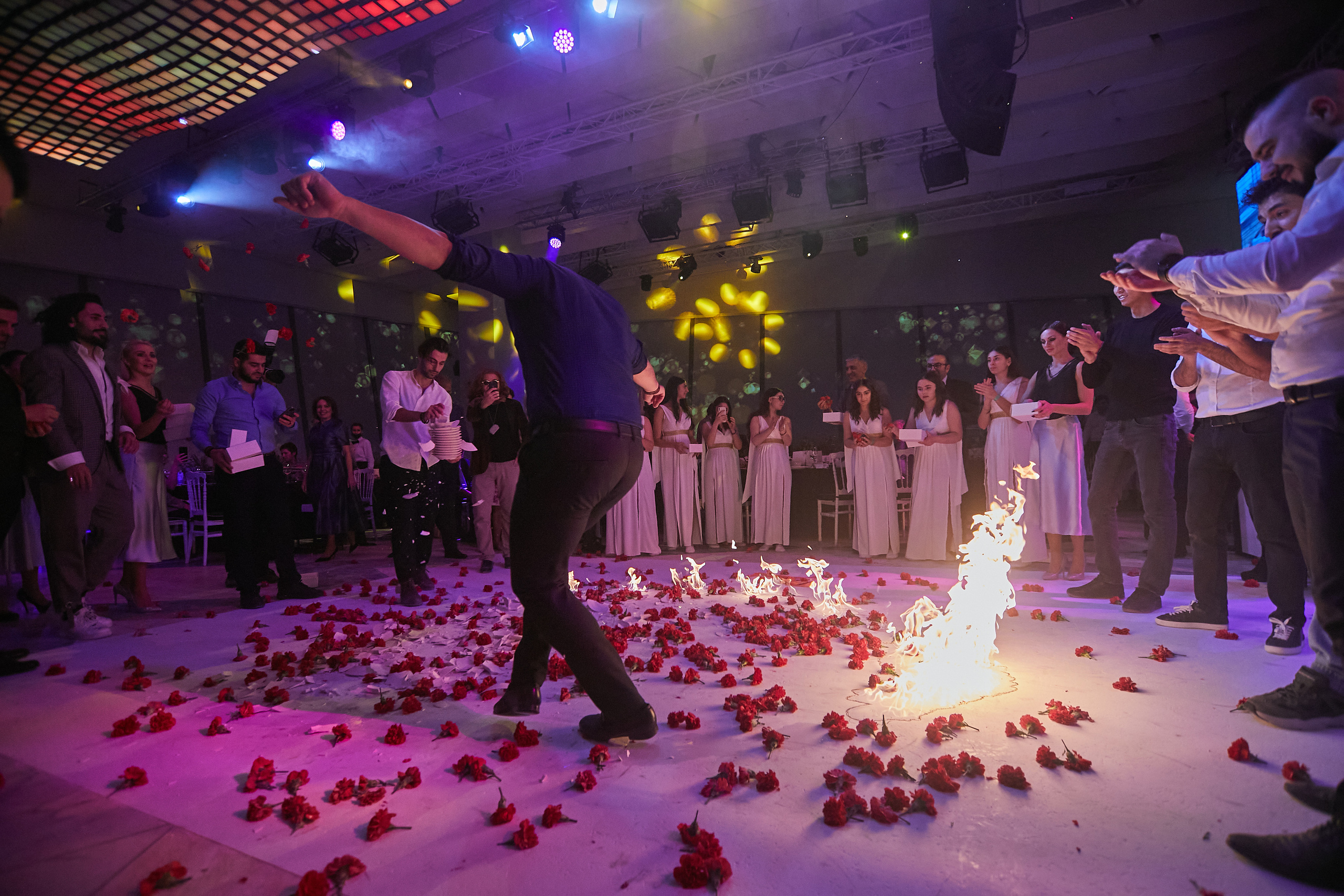 День Рождения в Греческом стиле. Александр Осин — корпоративный и семейный фотограф в Москве