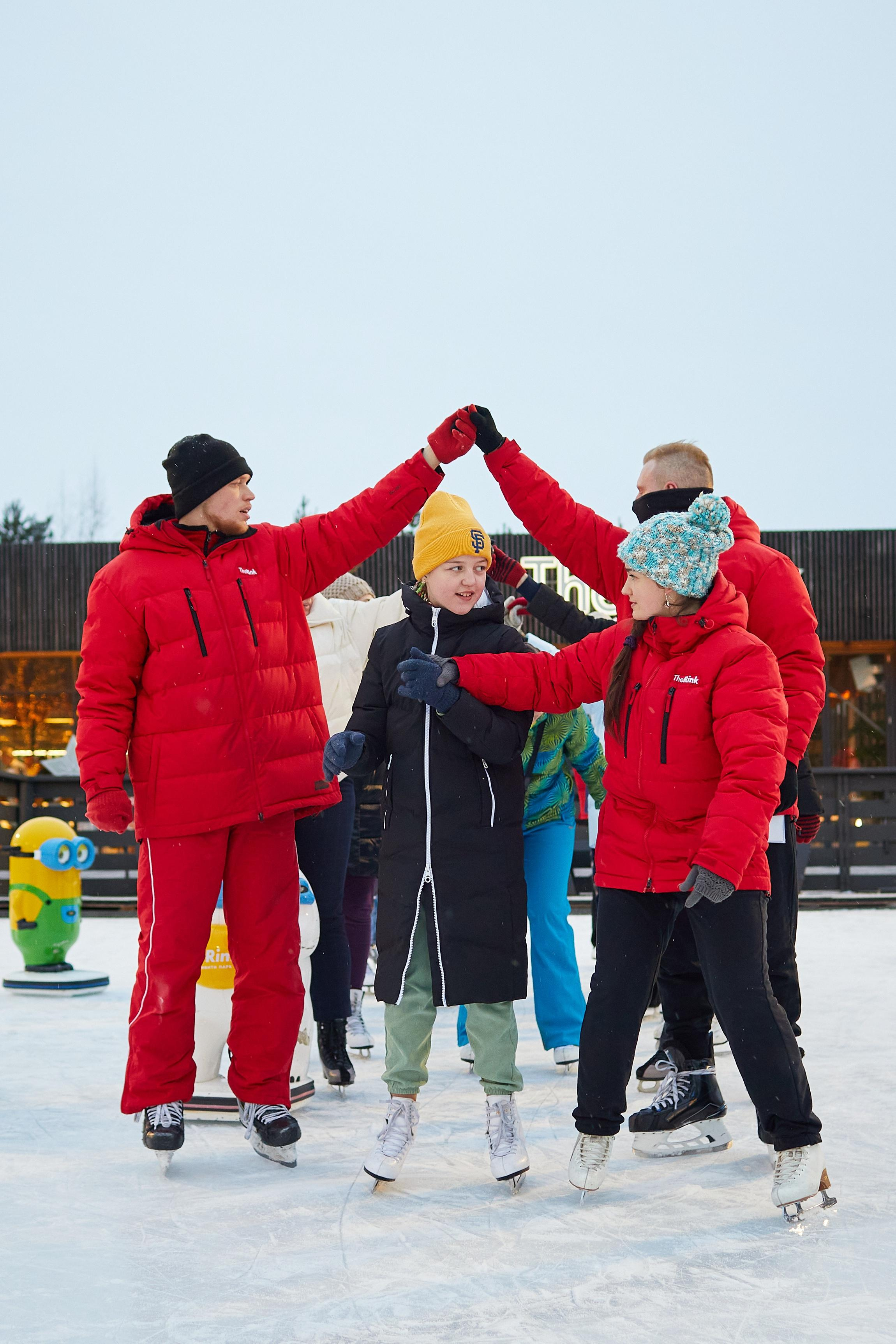 Каток The Ring в Сколково. Александр Осин — корпоративный и семейный фотограф в Москве