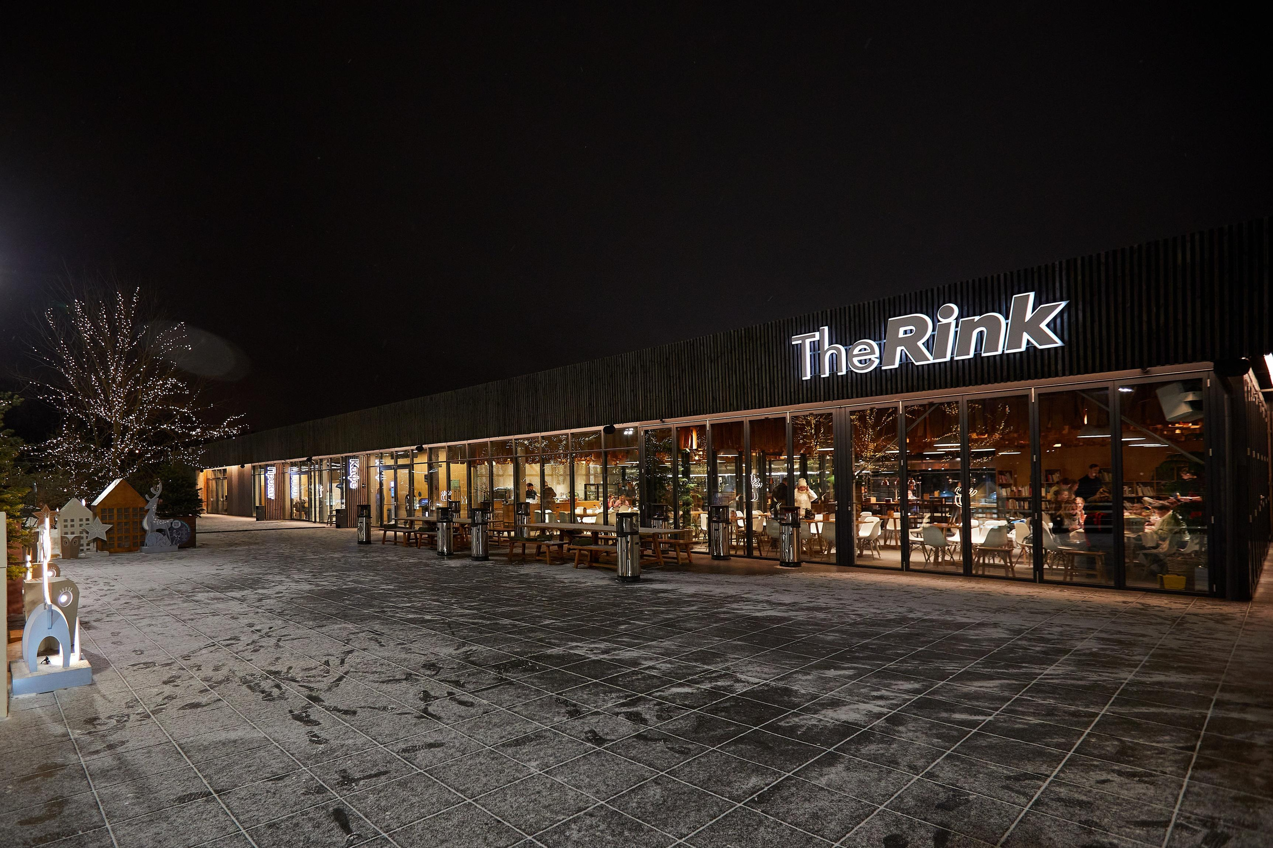 Каток The Ring в Сколково. Александр Осин — корпоративный и семейный фотограф в Москве