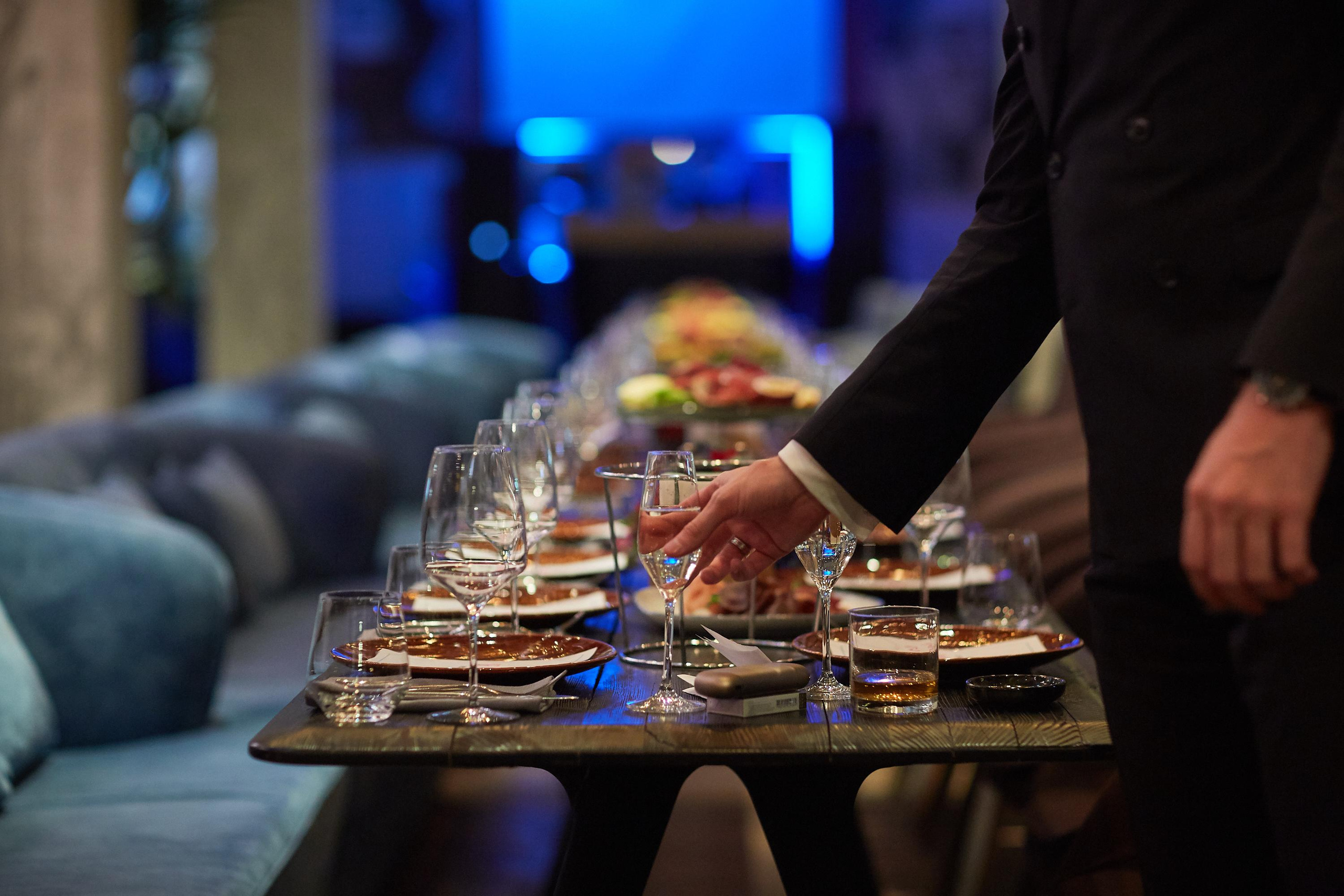 День Рождения в ресторане FADO. Александр Осин — корпоративный и семейный фотограф в Москве