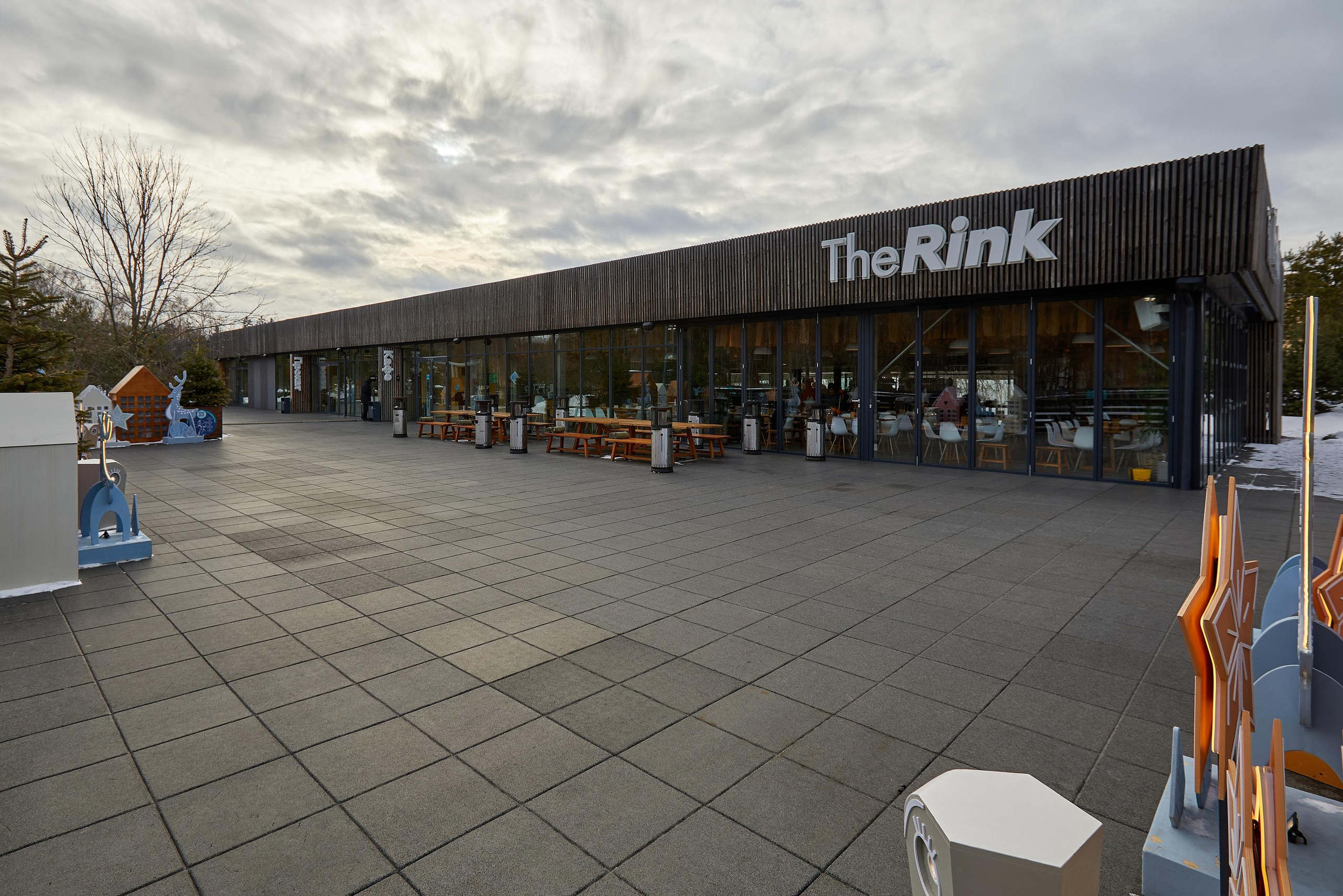 Каток The Ring в Сколково. Александр Осин — корпоративный и семейный фотограф в Москве