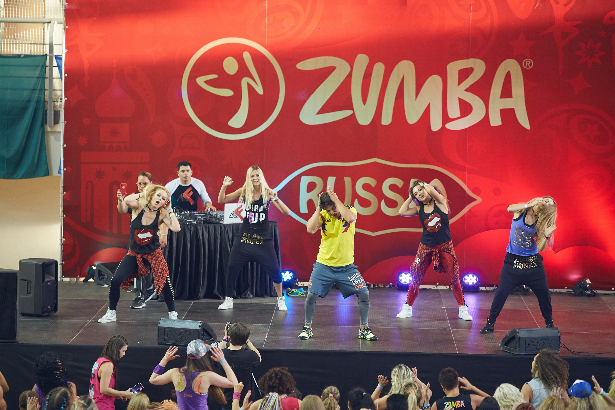 Создатель ZUMBA в Москве. Александр Осин — корпоративный и семейный фотограф в Москве