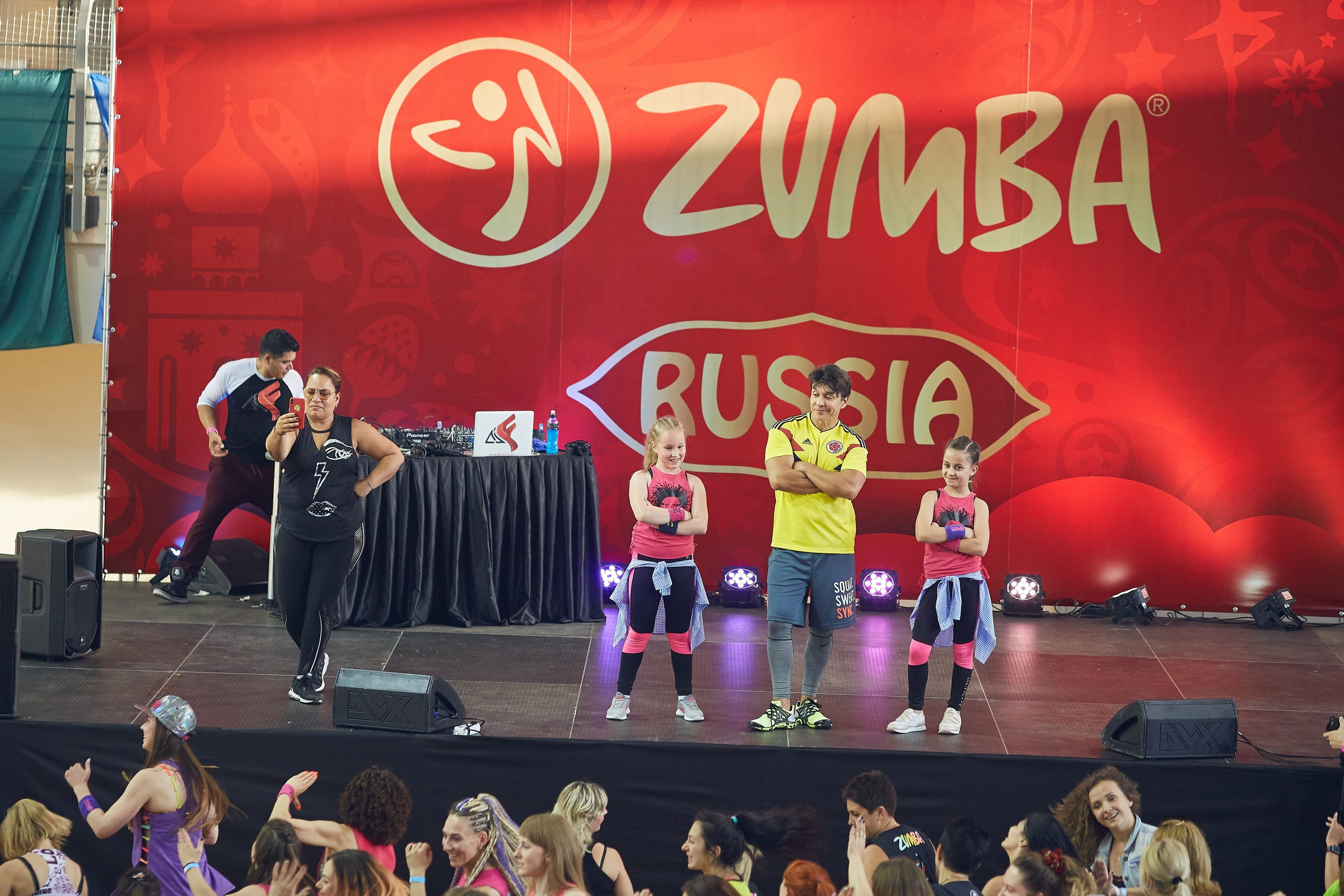 Создатель ZUMBA в Москве. Александр Осин — корпоративный и семейный фотограф в Москве