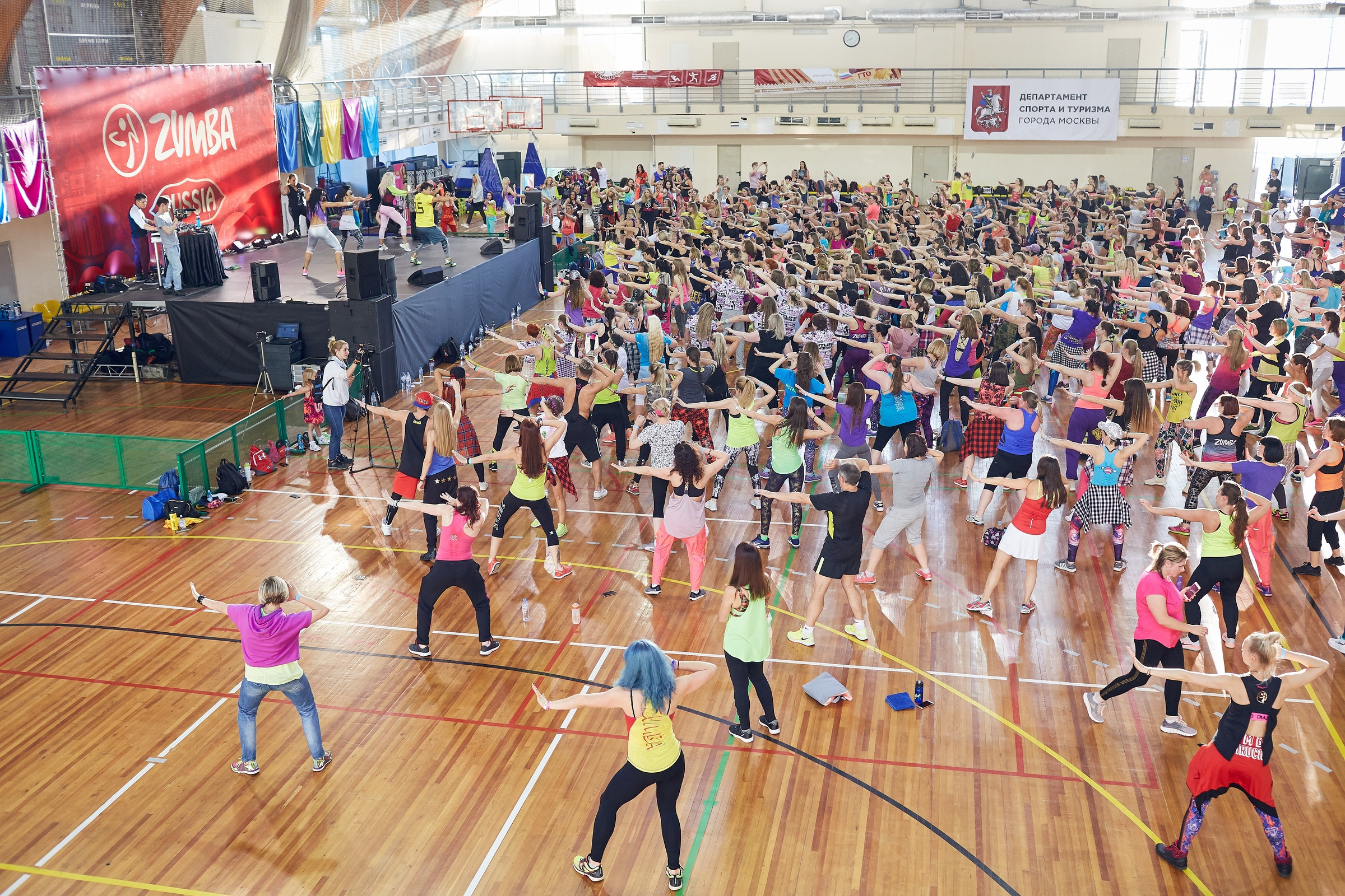 Создатель ZUMBA в Москве. Александр Осин — корпоративный и семейный фотограф в Москве