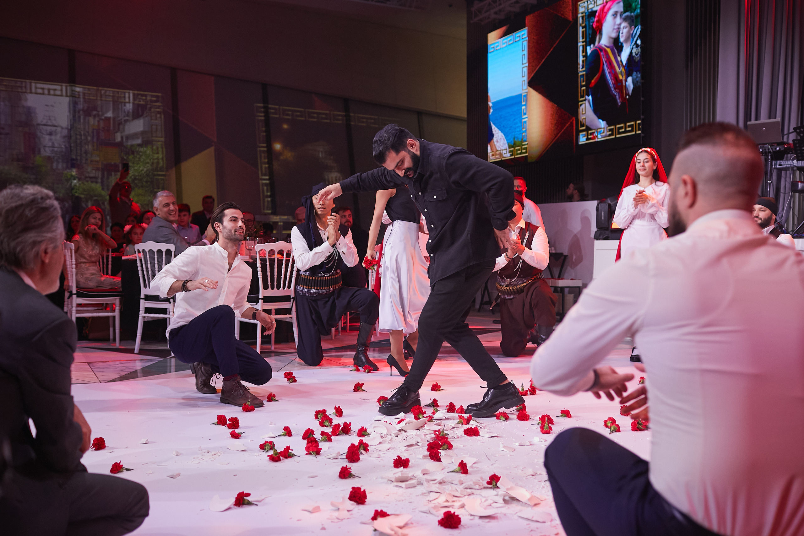 День Рождения в Греческом стиле. Александр Осин — корпоративный и семейный фотограф в Москве