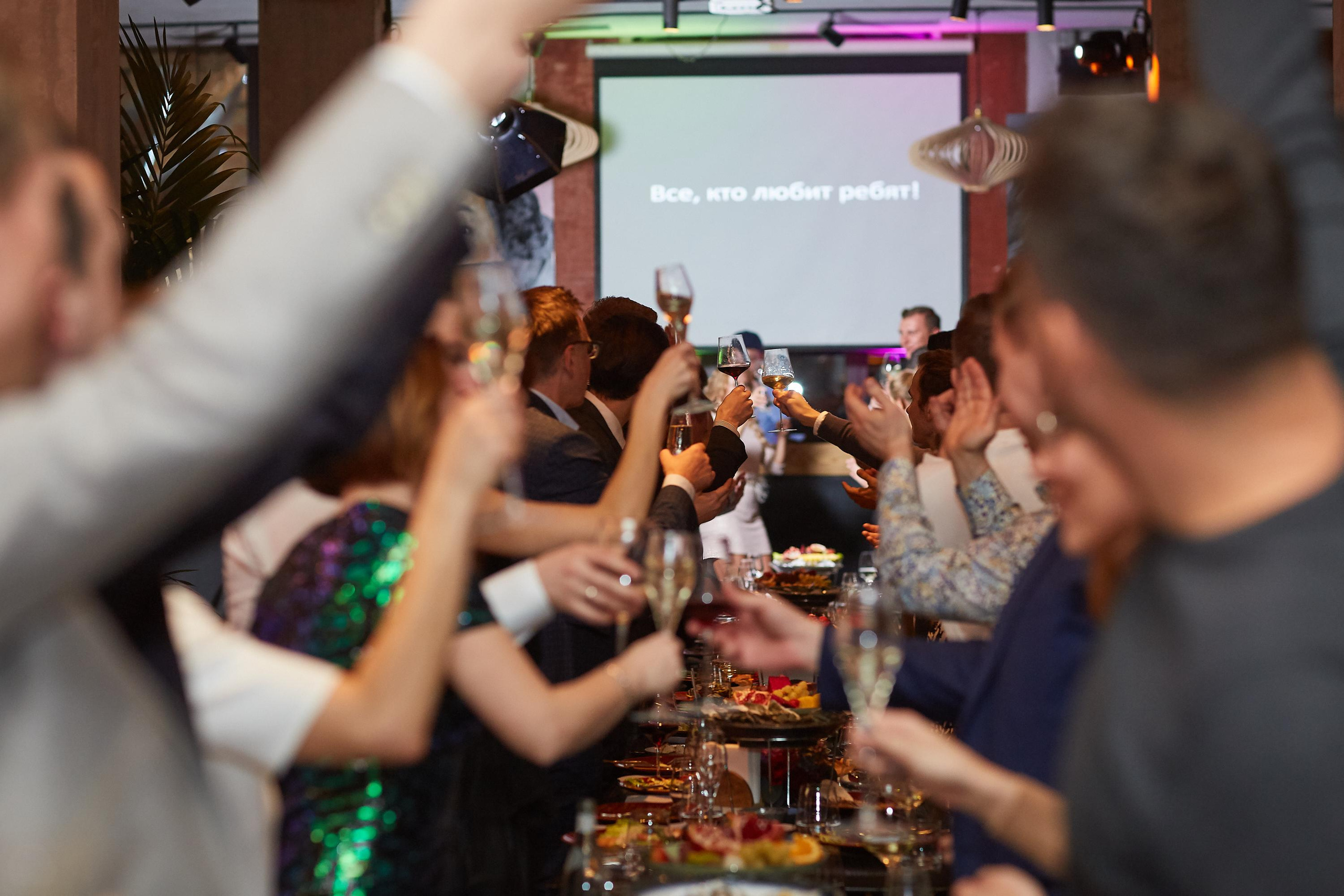 День Рождения в ресторане FADO. Александр Осин — корпоративный и семейный фотограф в Москве