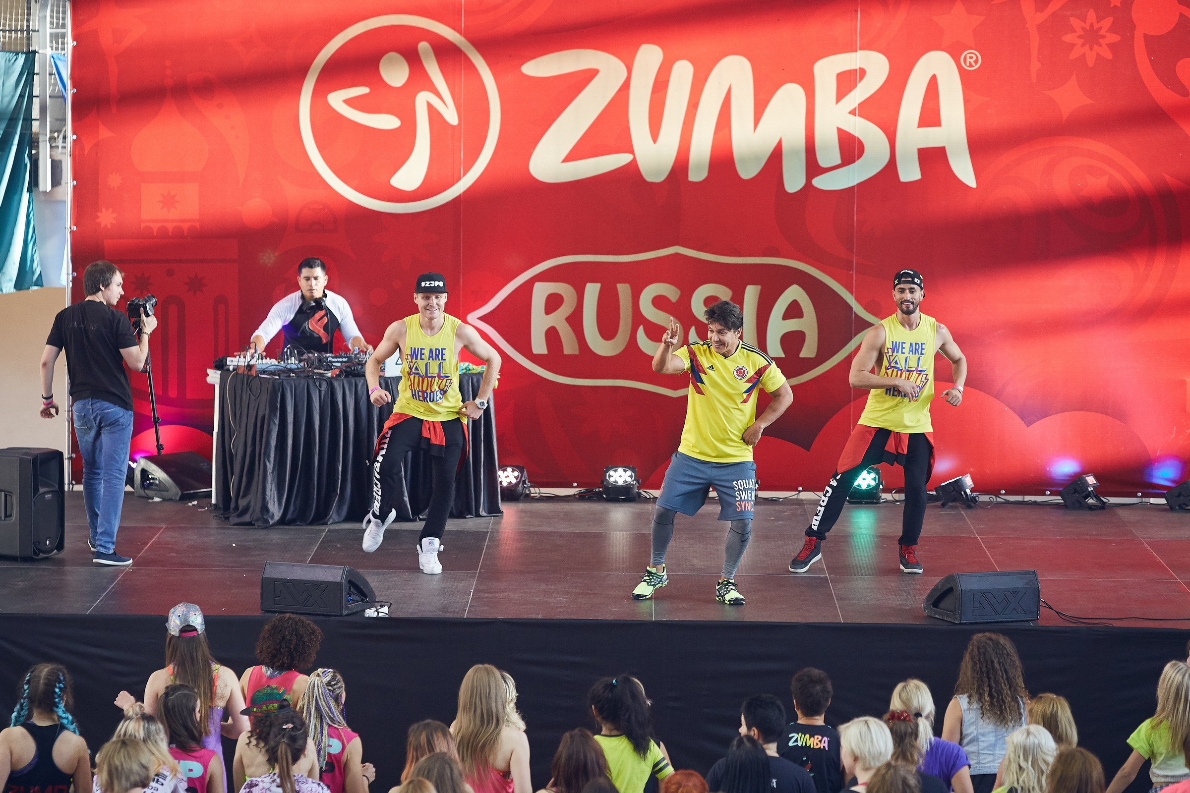 Создатель ZUMBA в Москве. Александр Осин — корпоративный и семейный фотограф в Москве