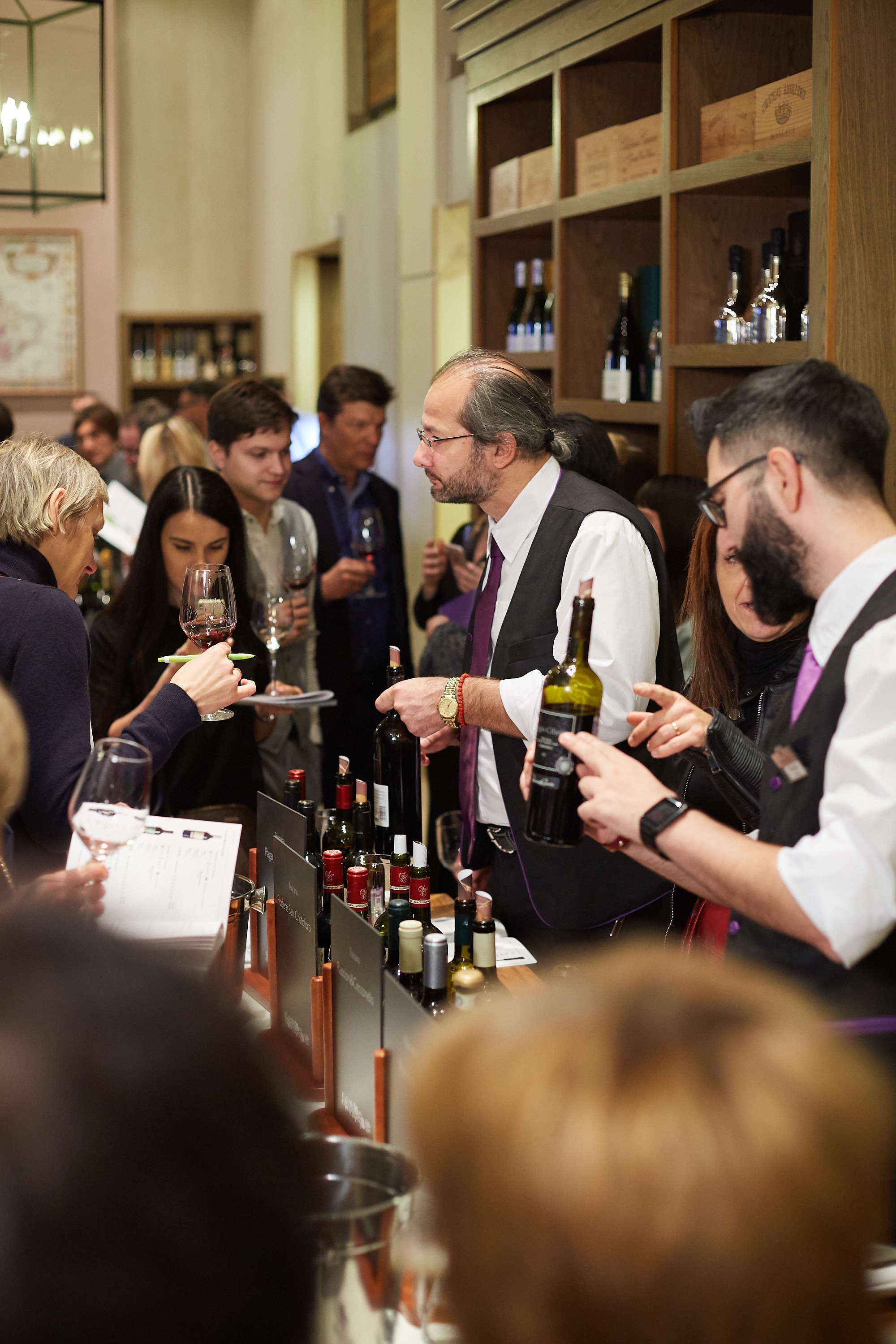 ЭНОТЕКА. Александр Осин — корпоративный и семейный фотограф в Москве