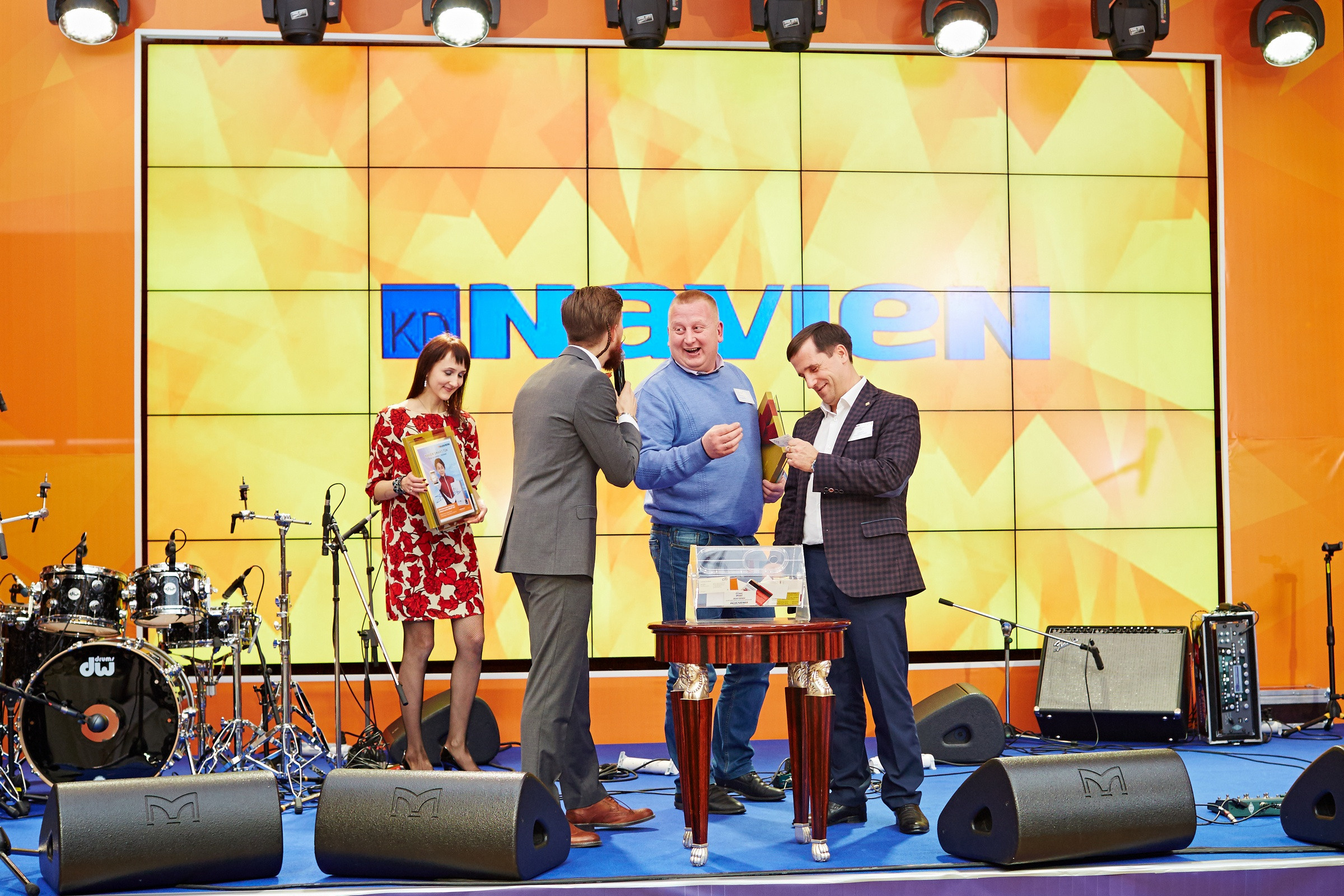 Корейская компания NAVIEN. Александр Осин — корпоративный и семейный фотограф в Москве