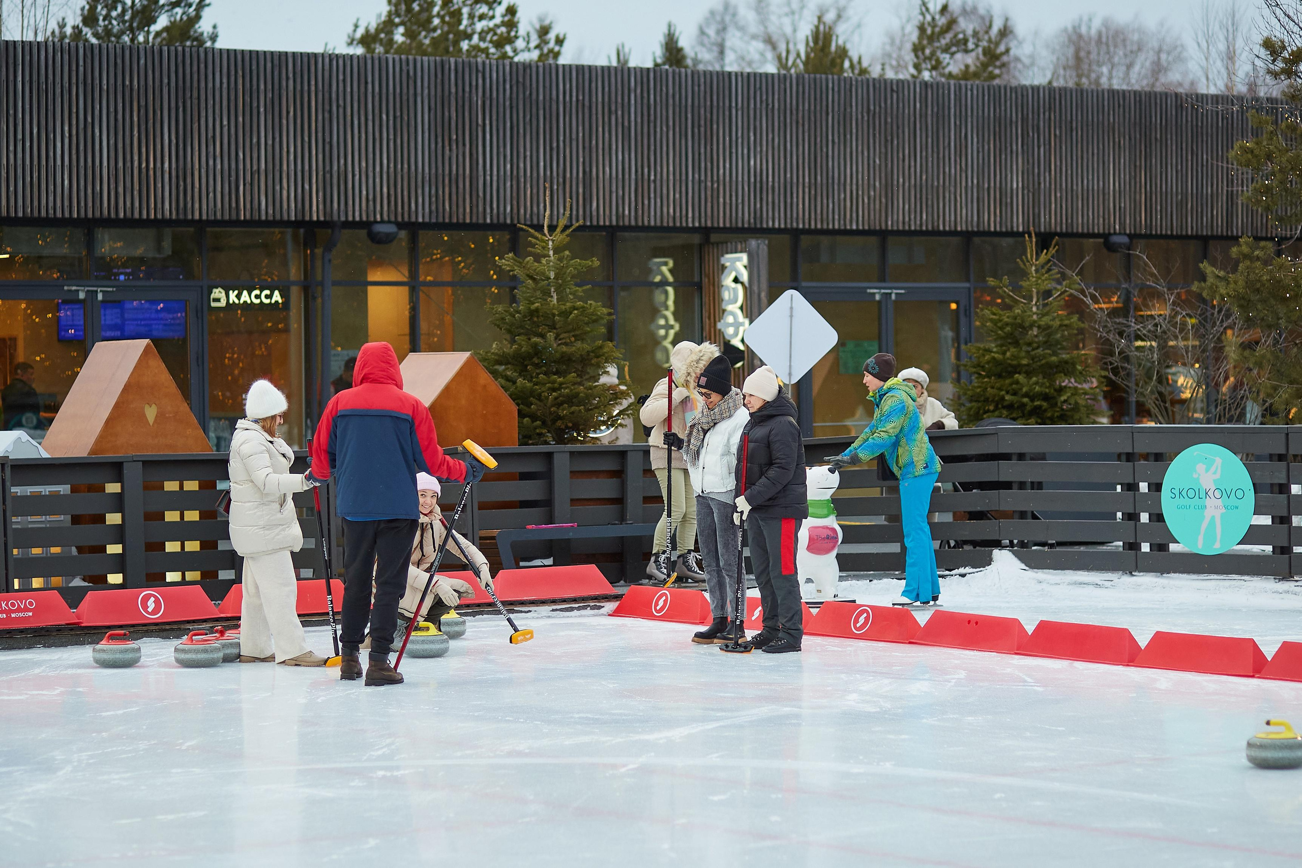 Каток The Ring в Сколково. Александр Осин — корпоративный и семейный фотограф в Москве