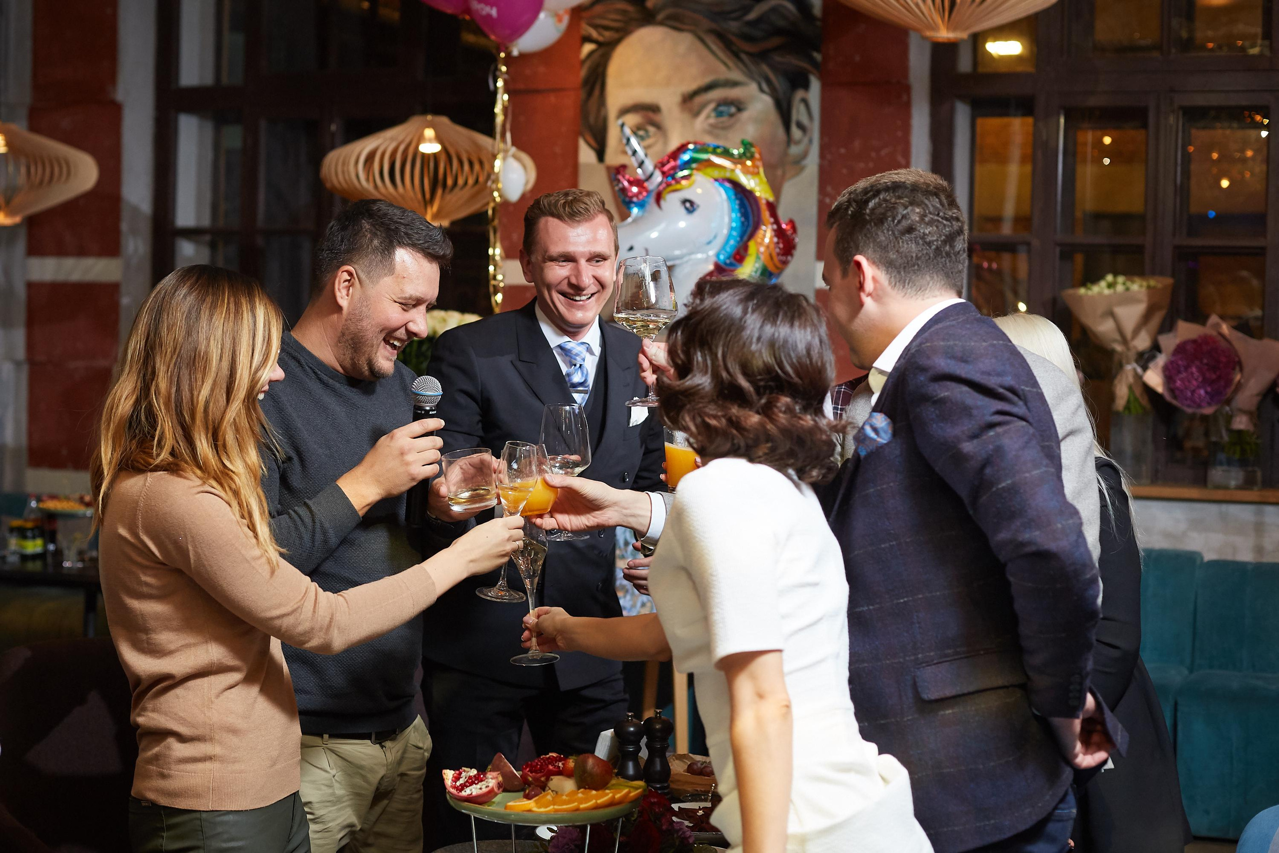 День Рождения в ресторане FADO. Александр Осин — корпоративный и семейный фотограф в Москве
