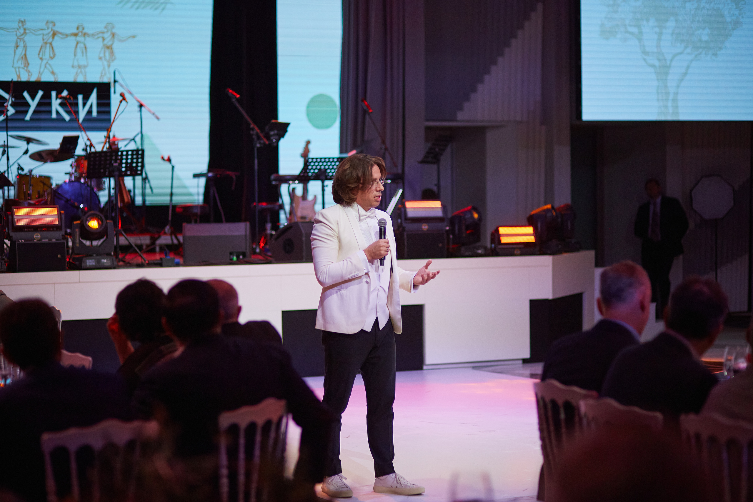 День Рождения в Греческом стиле. Александр Осин — корпоративный и семейный фотограф в Москве