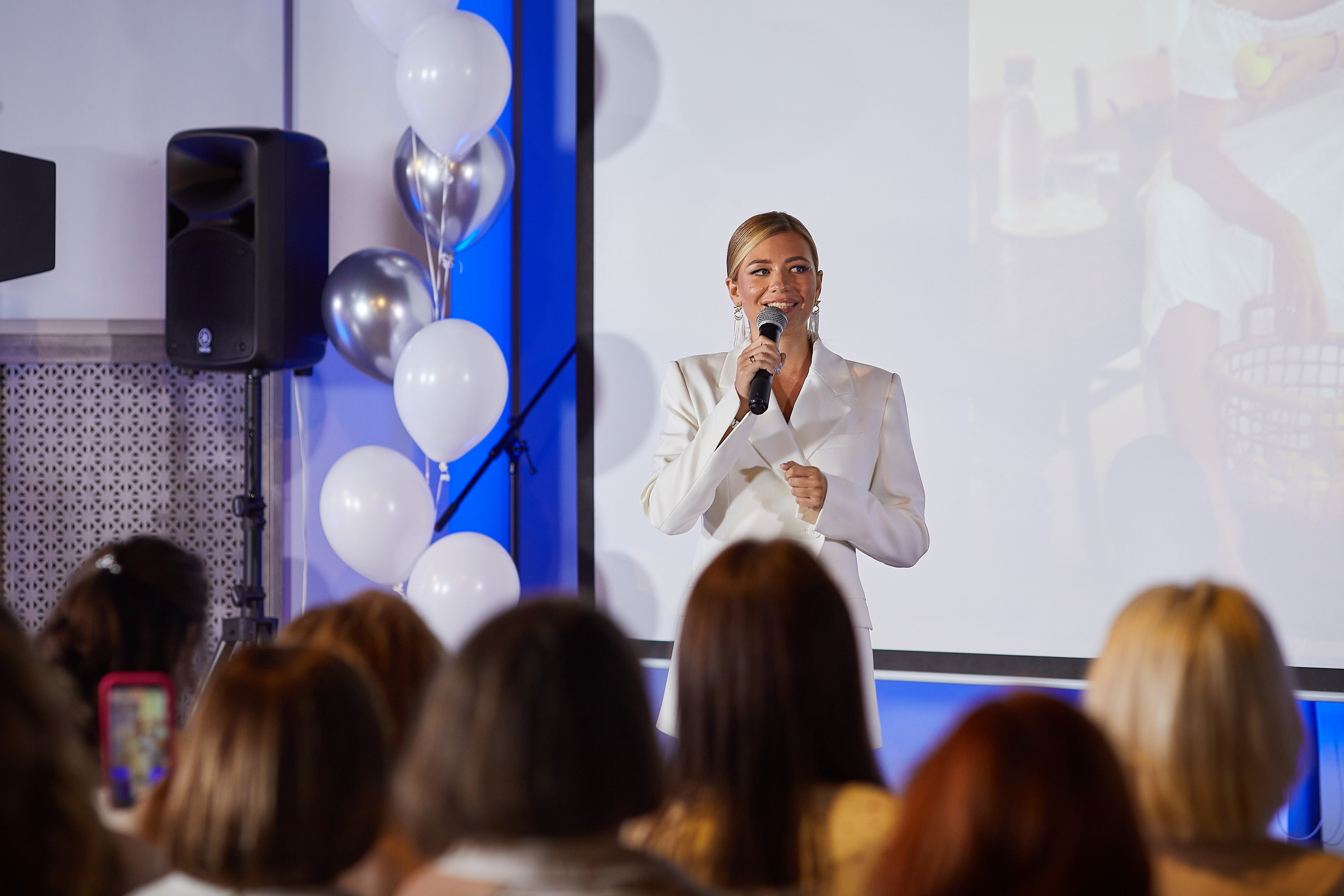 Академия Продвижения. Александр Осин — корпоративный и семейный фотограф в Москве